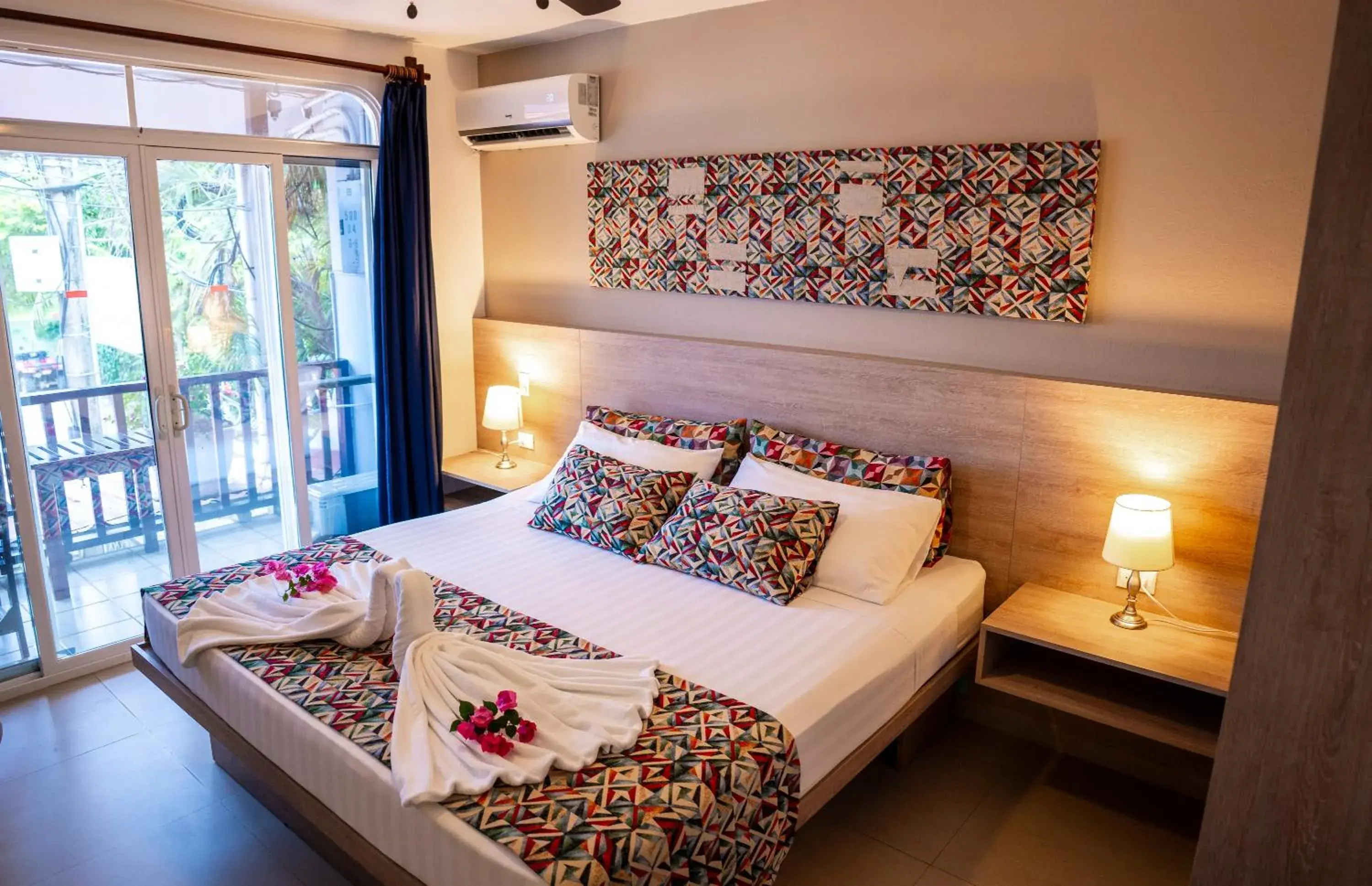 Double Room with Pool View in Hotel Giada Double Room with Pool View in Hotel Giada