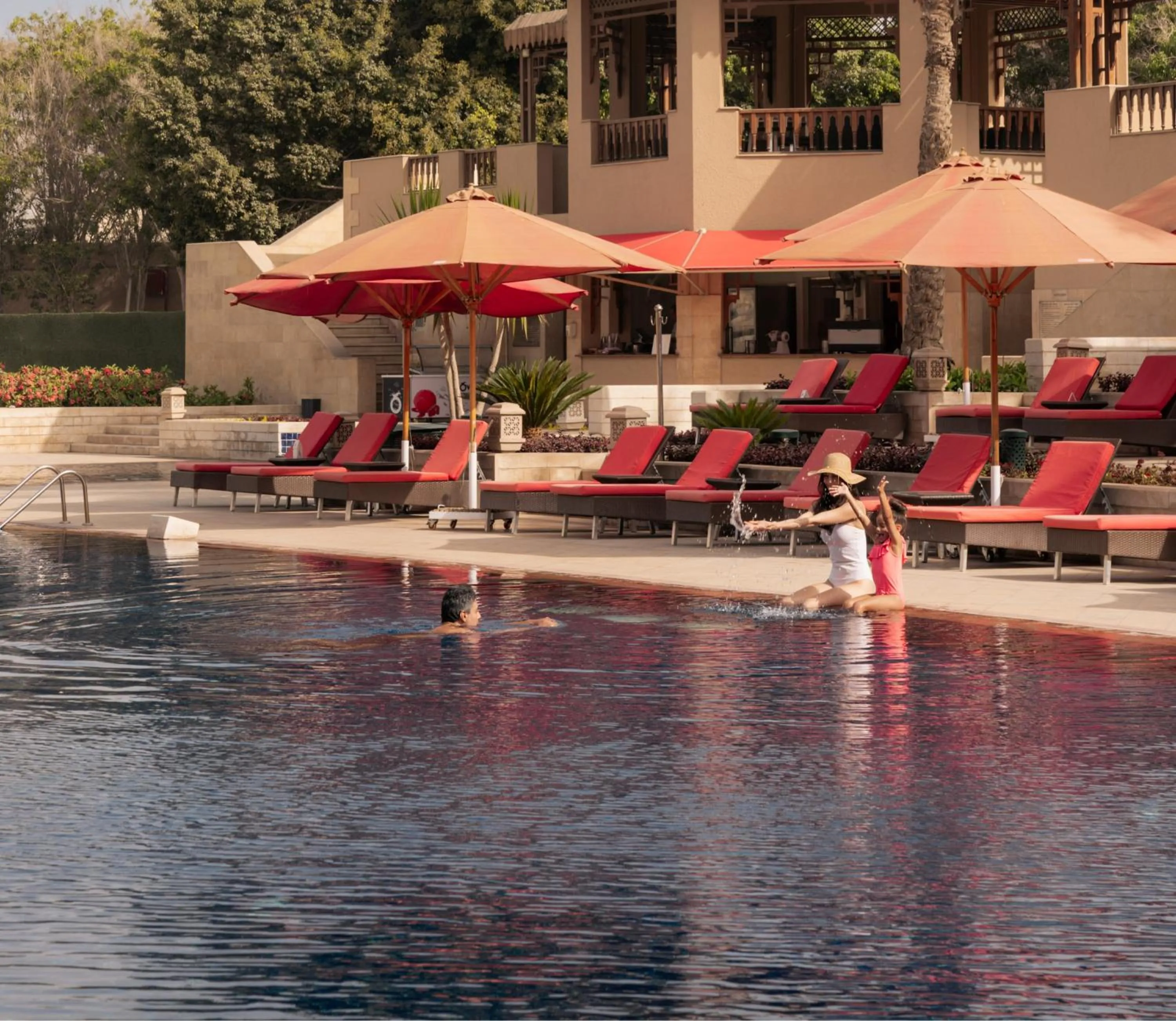 Swimming pool in Marriott Mena House, Cairo