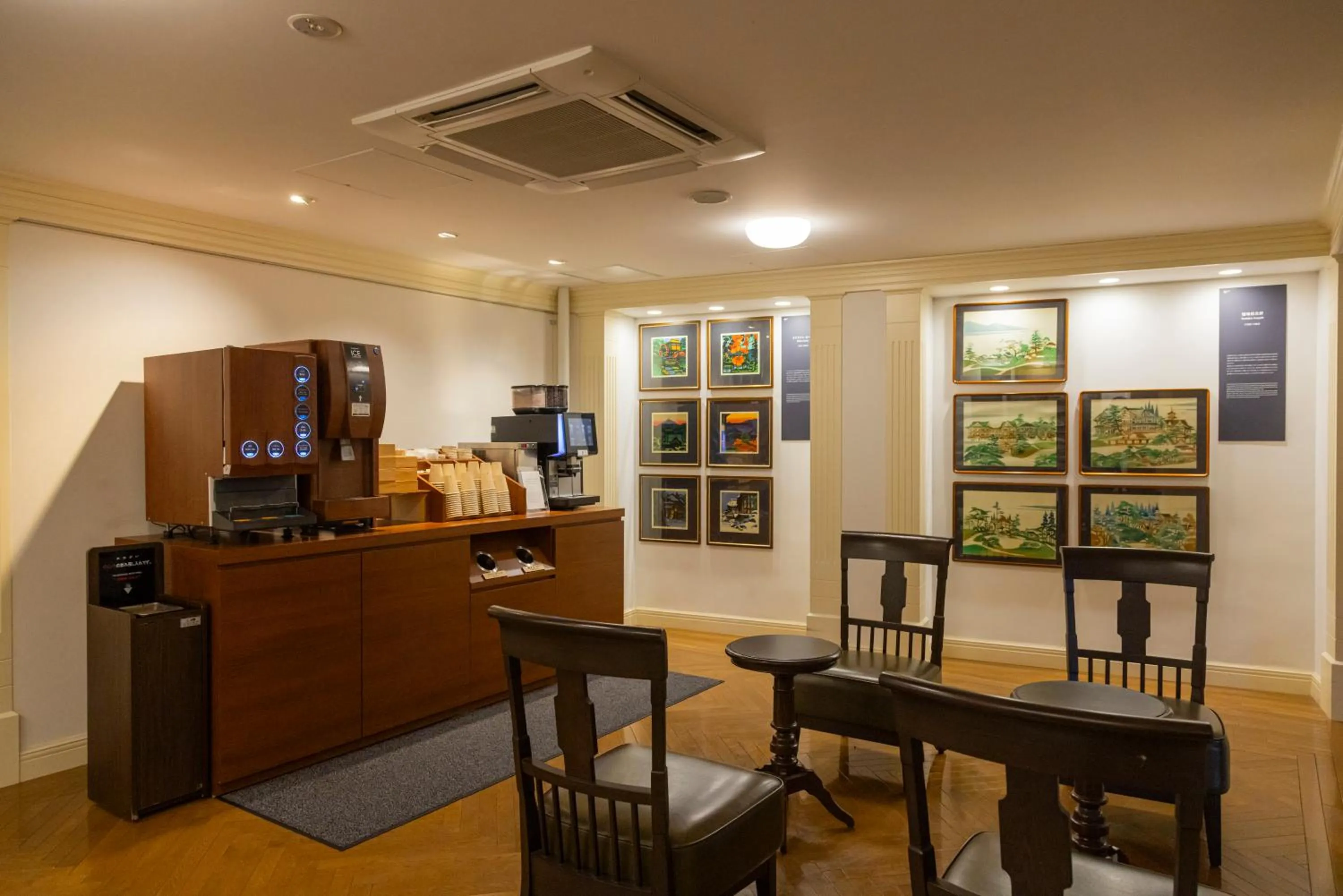 Drinks in The Fujiya Hotel