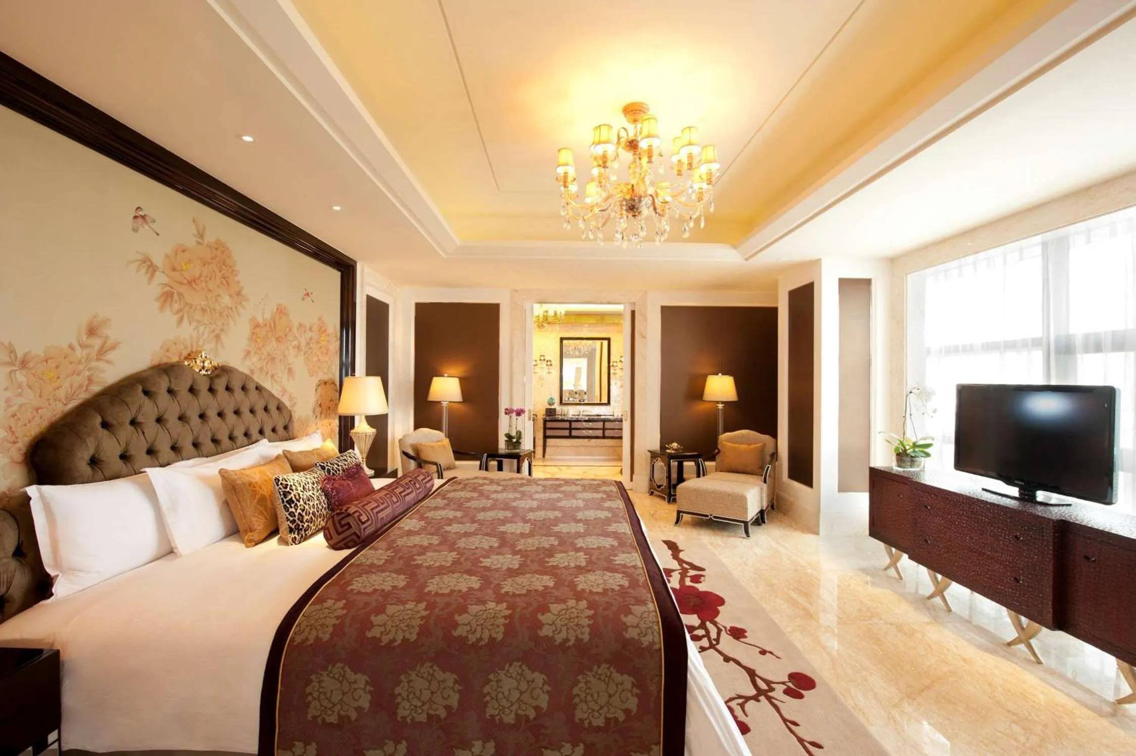 Bed in Hilton Guangzhou Baiyun - Canton Fair Free Shuttle Bus