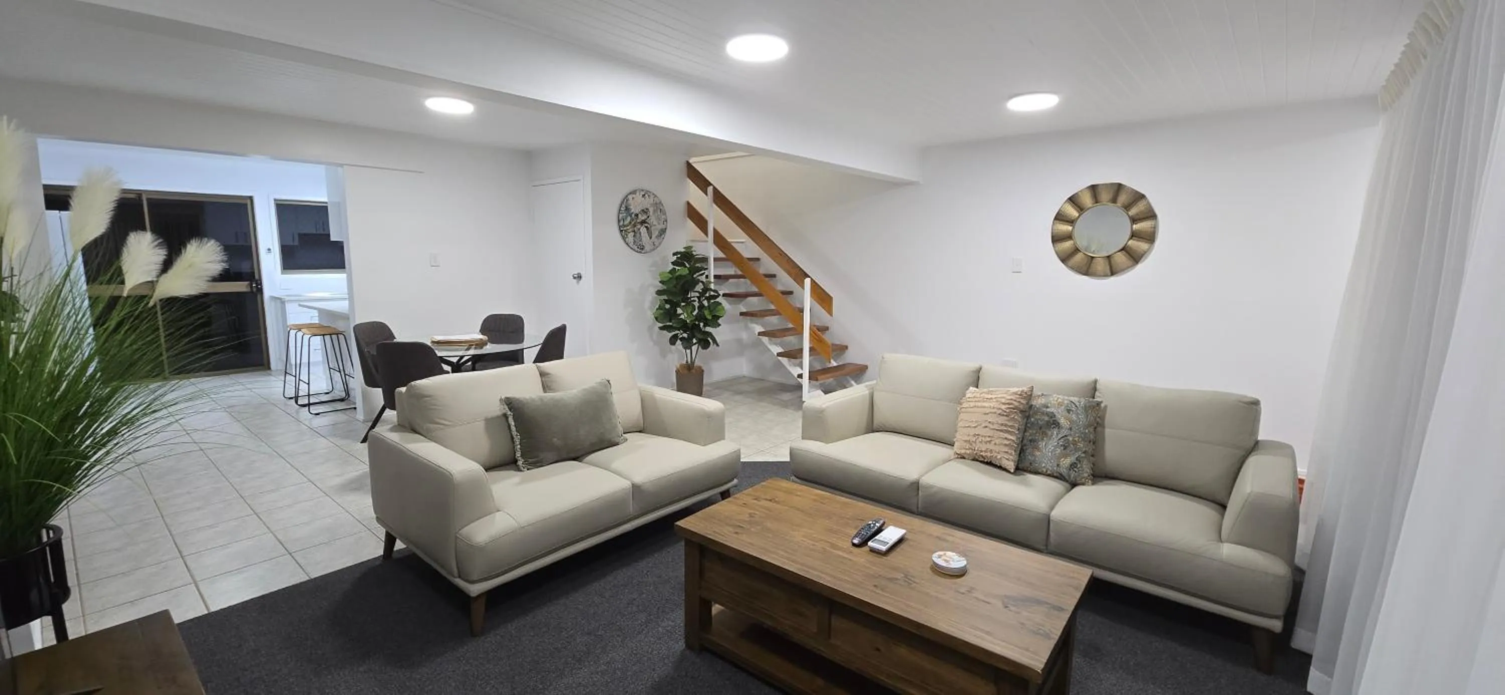 TV and multimedia in Villa Mirasol Motor Inn