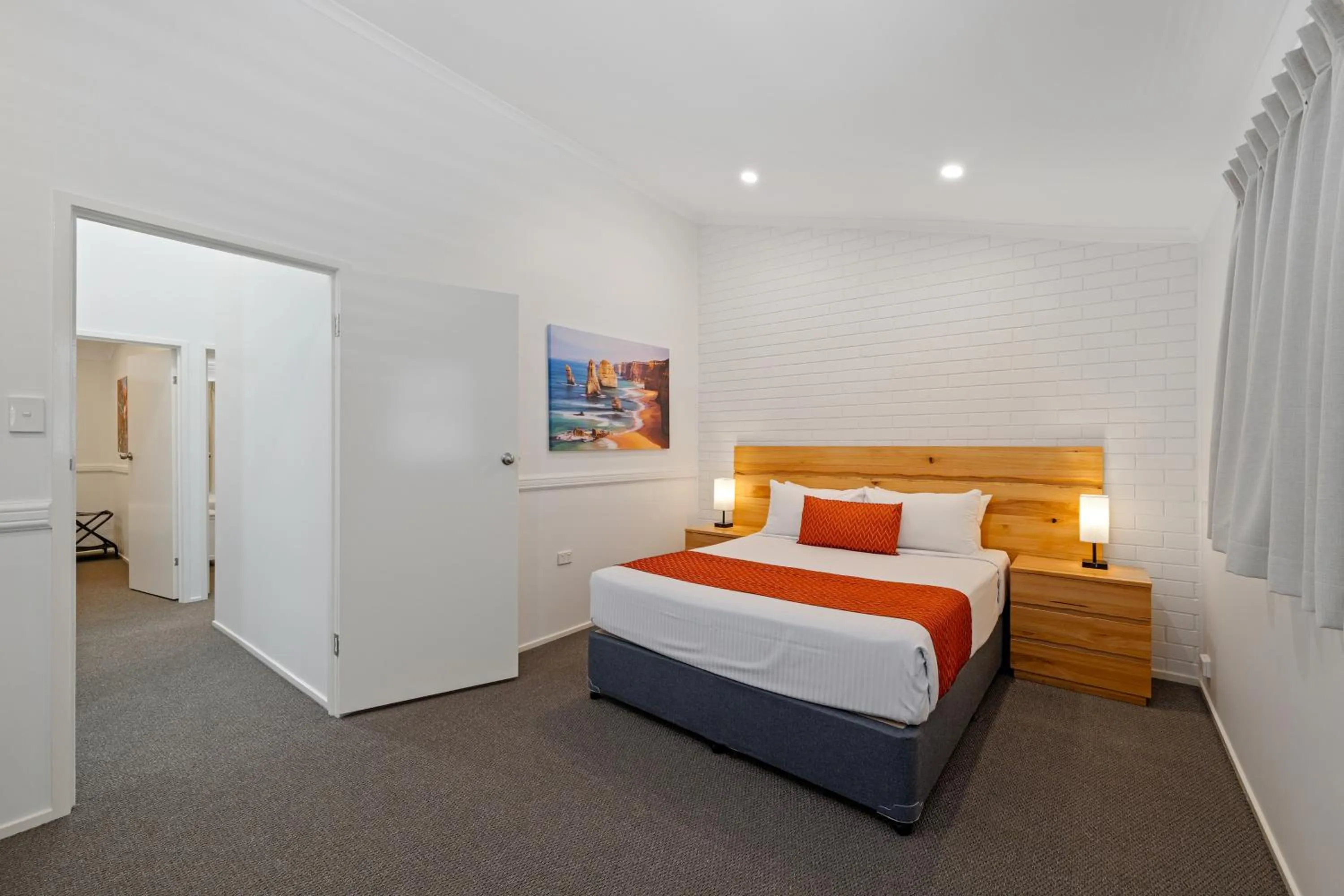 Bed in Villa Mirasol Motor Inn