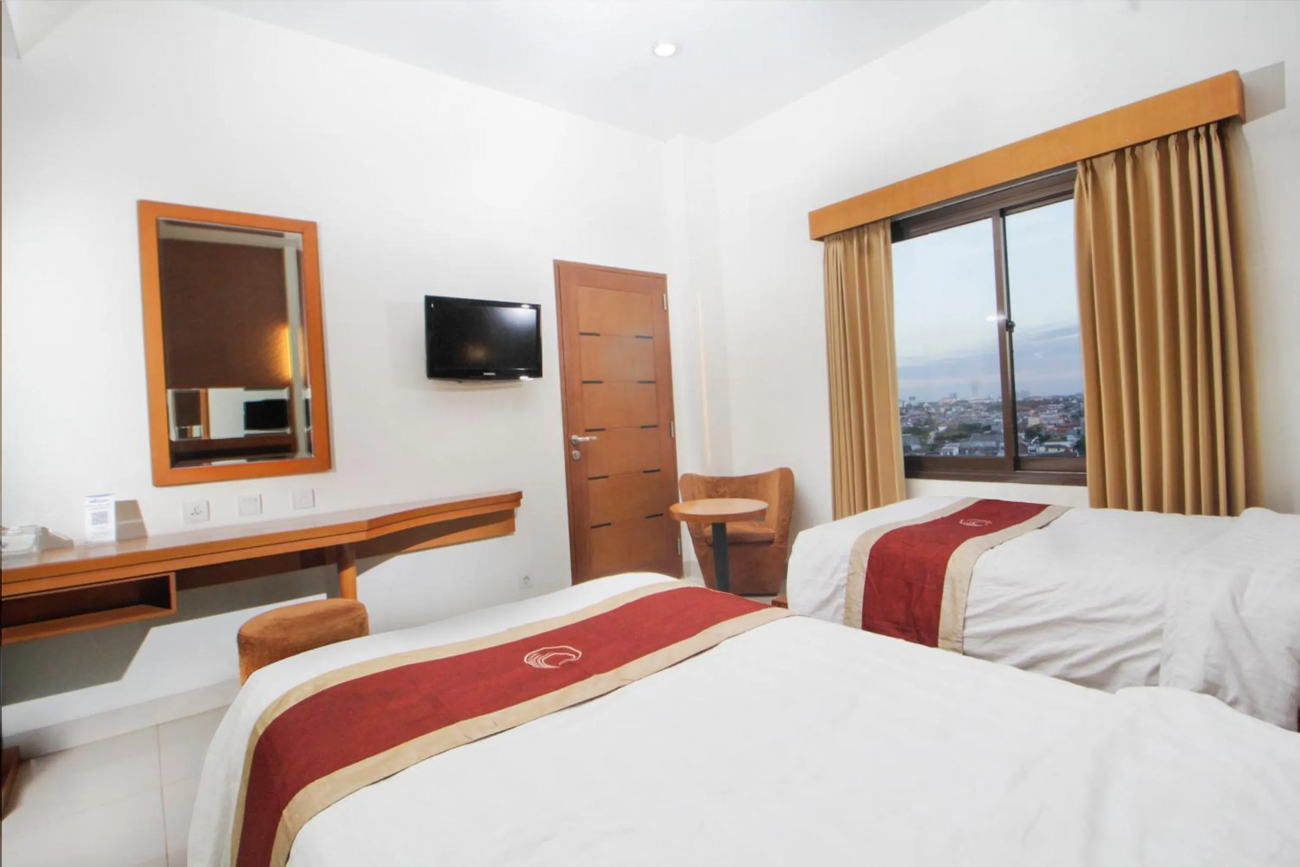 Bedroom, Bed in Hotel Bisanta Bidakara Tunjungan