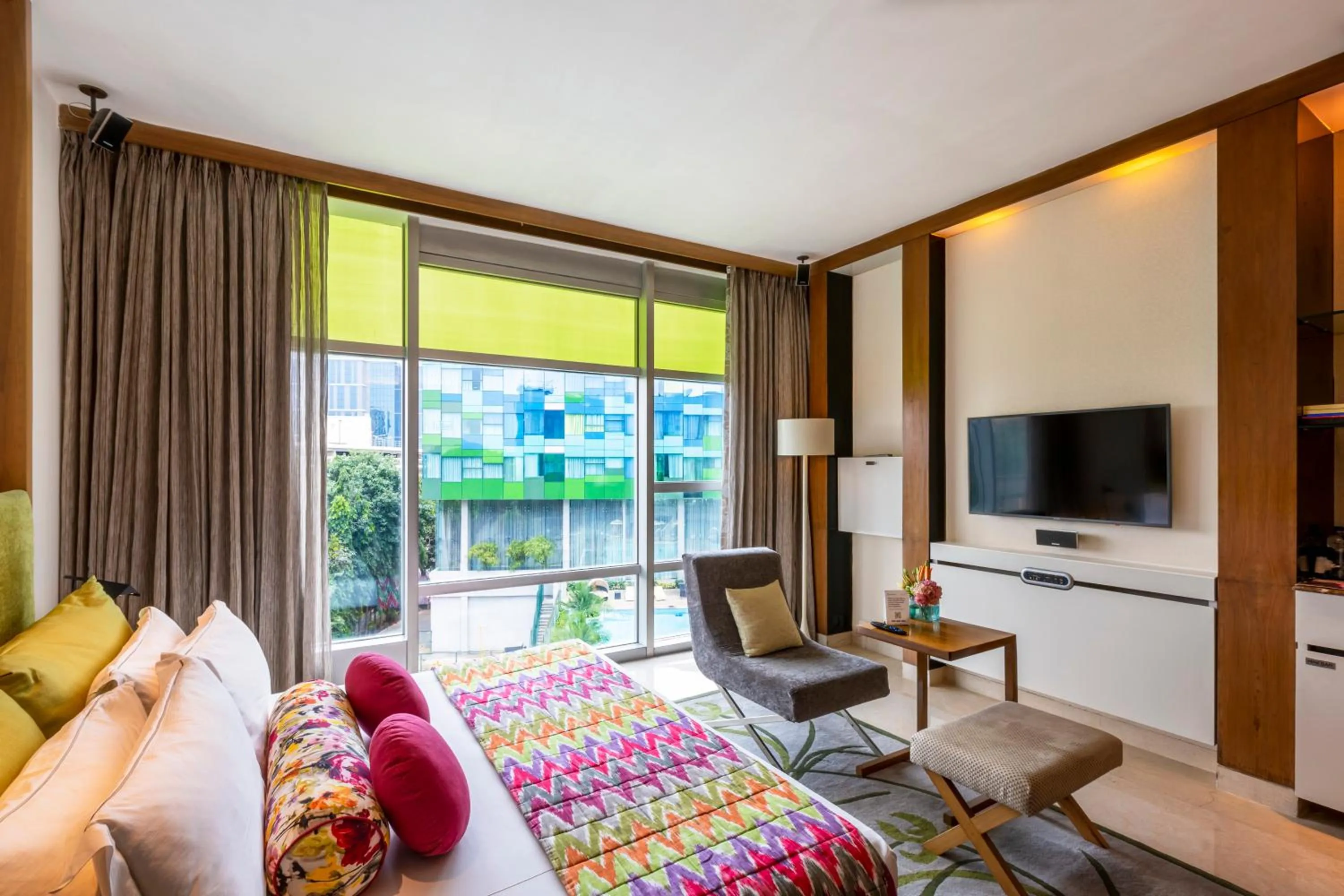 Photo of the whole room, Bed in Vivanta Bengaluru, Whitefield