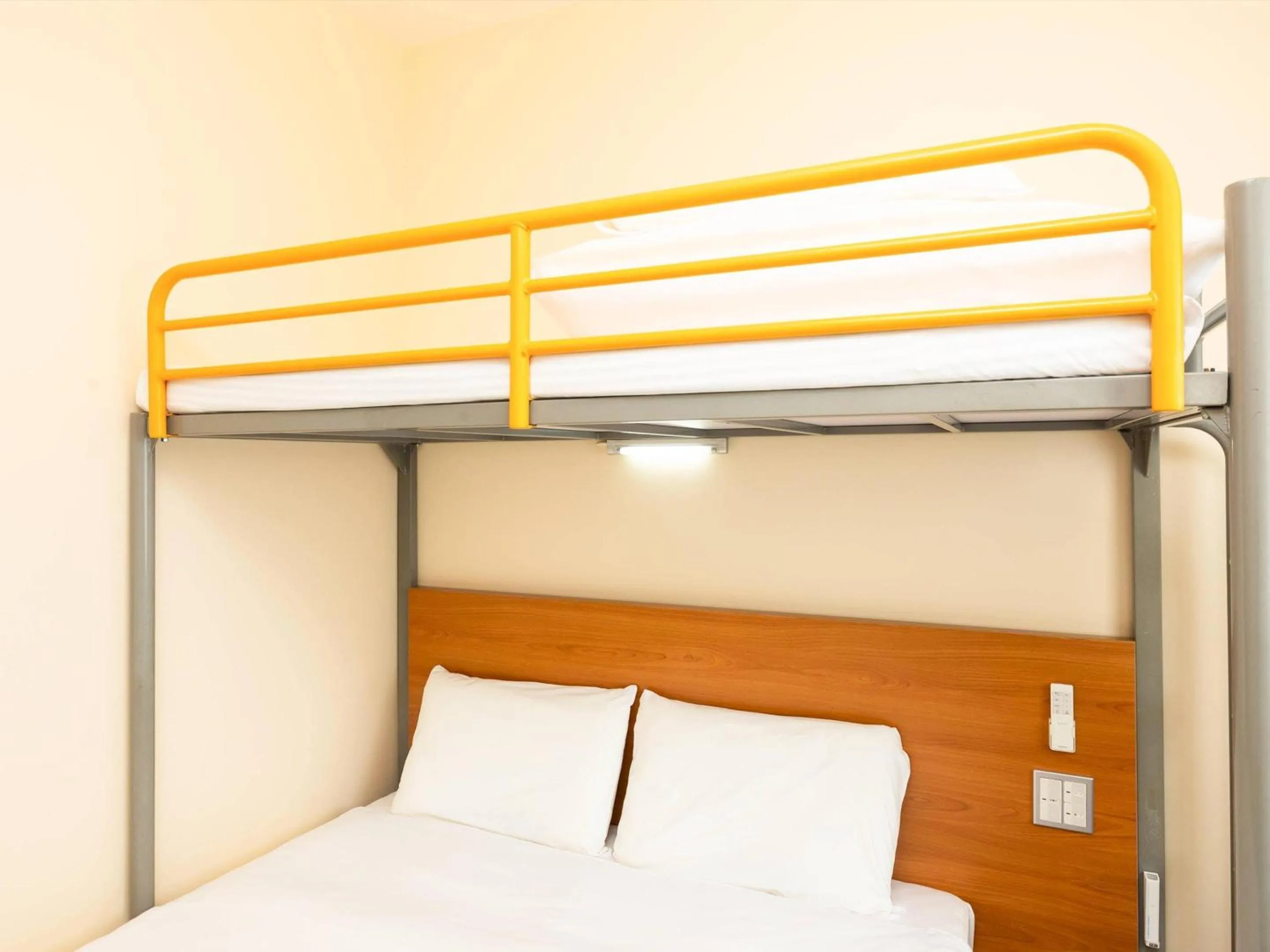 Bedroom, Bed in Comfort Inn Kurashiki Mizushima