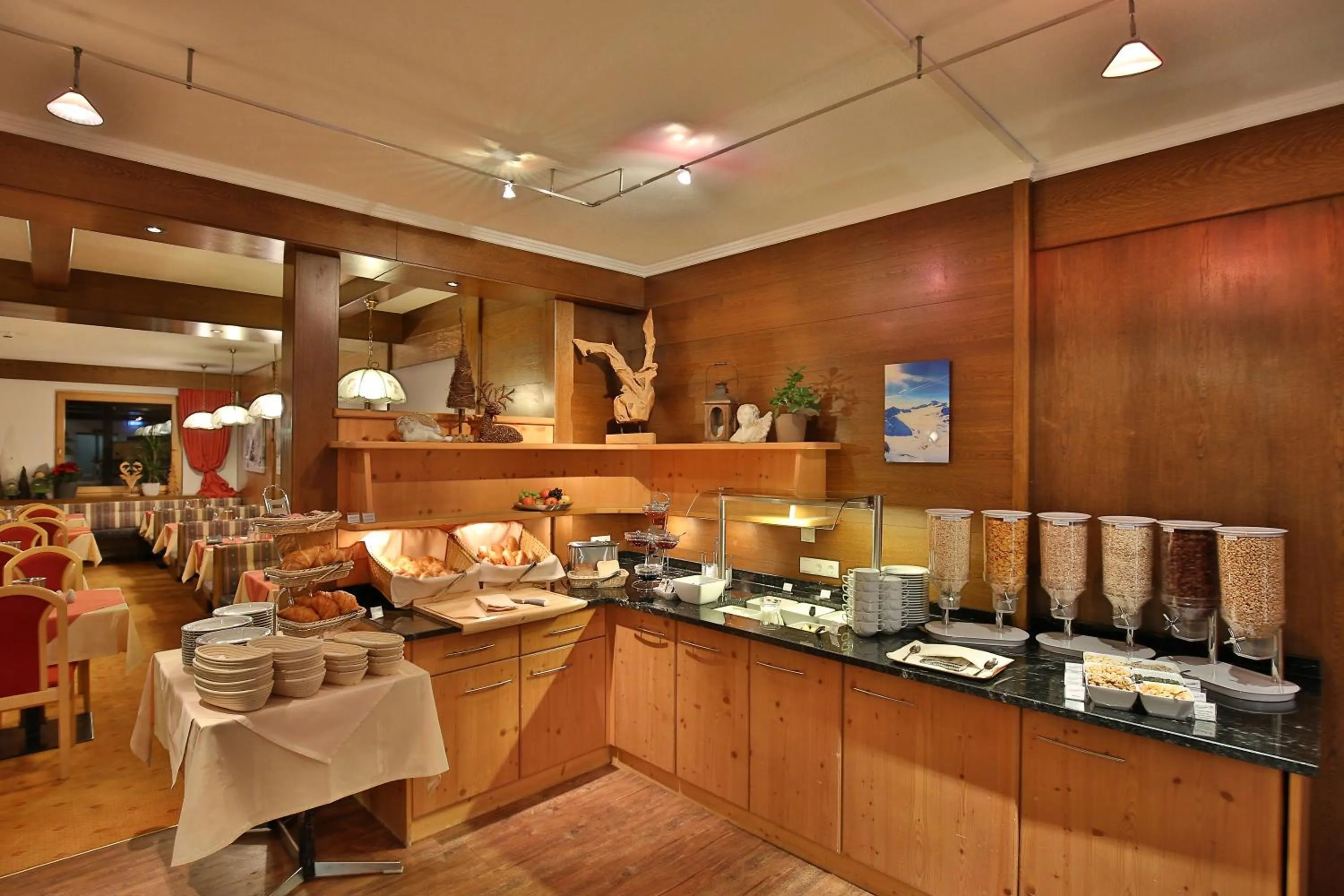 Breakfast in Hotel Garni Hainbacherhof