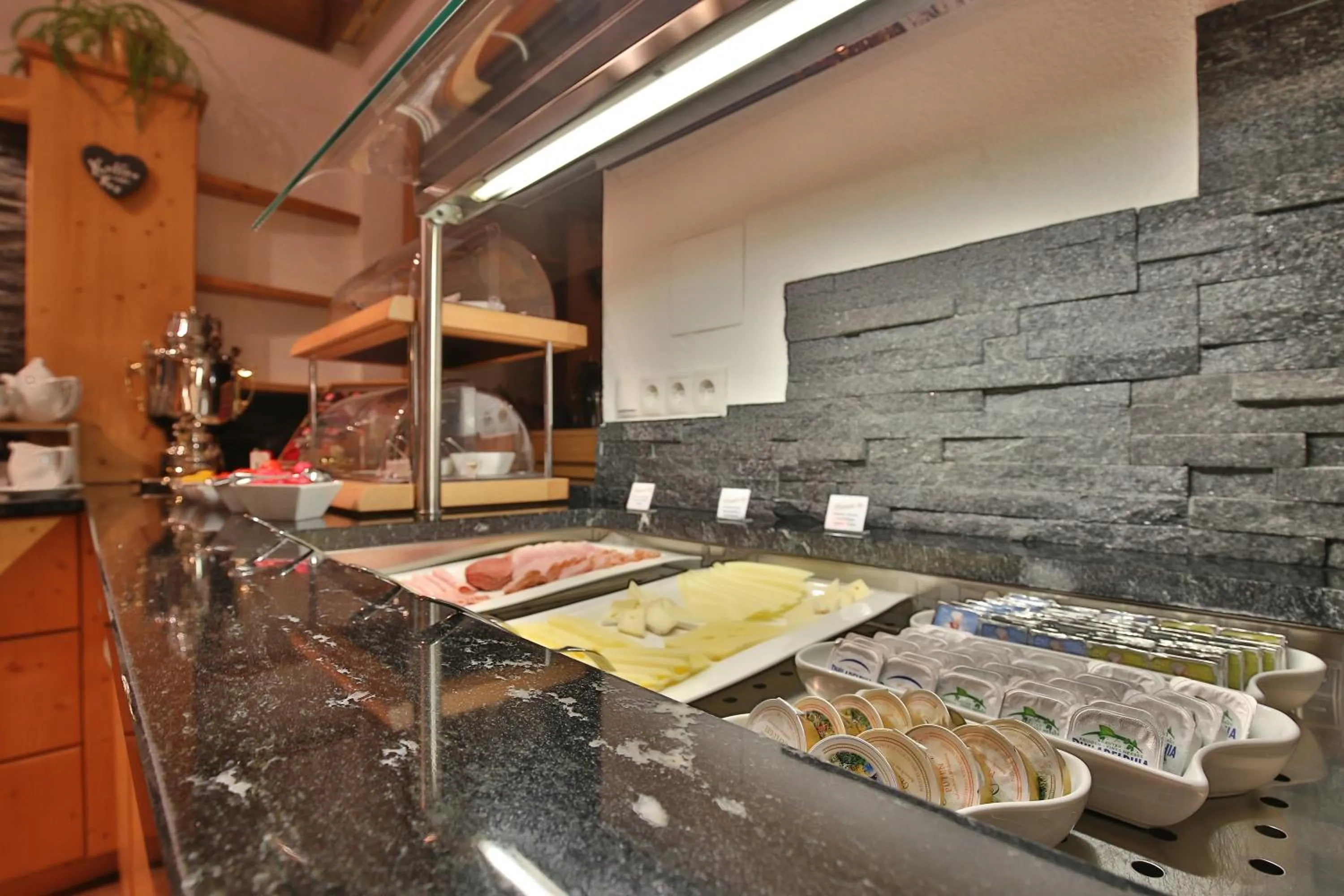 Breakfast in Hotel Garni Hainbacherhof