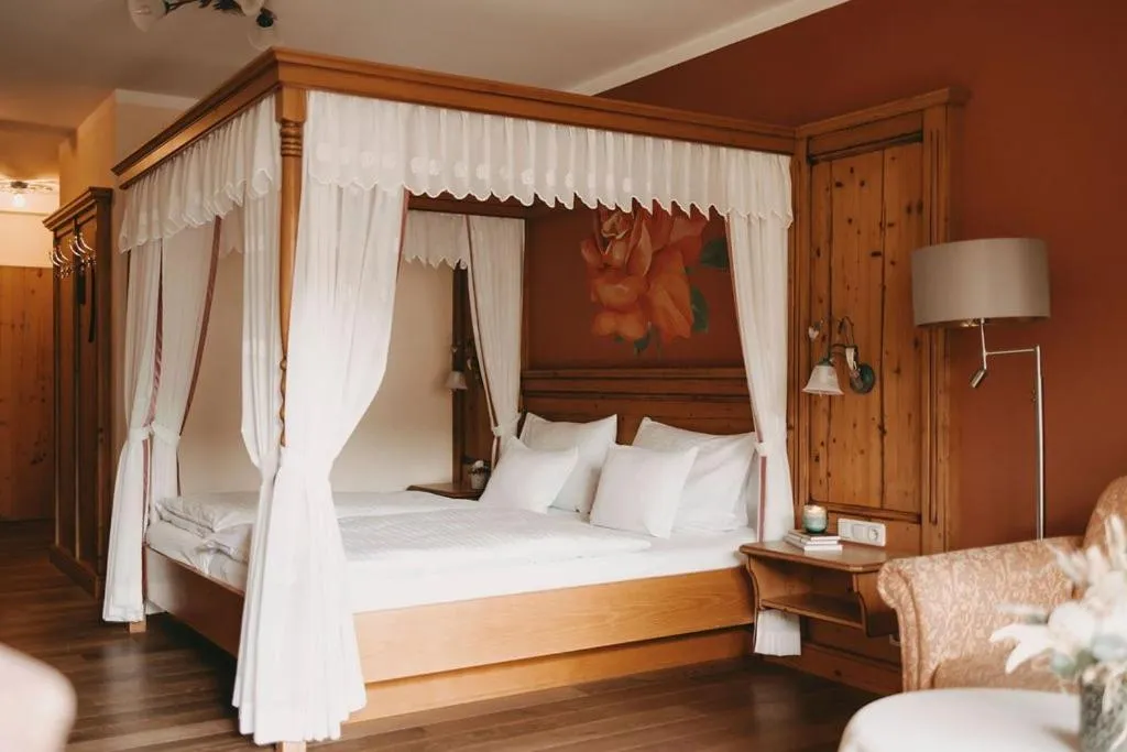 Bed in Hotel Rosenhof Murau
