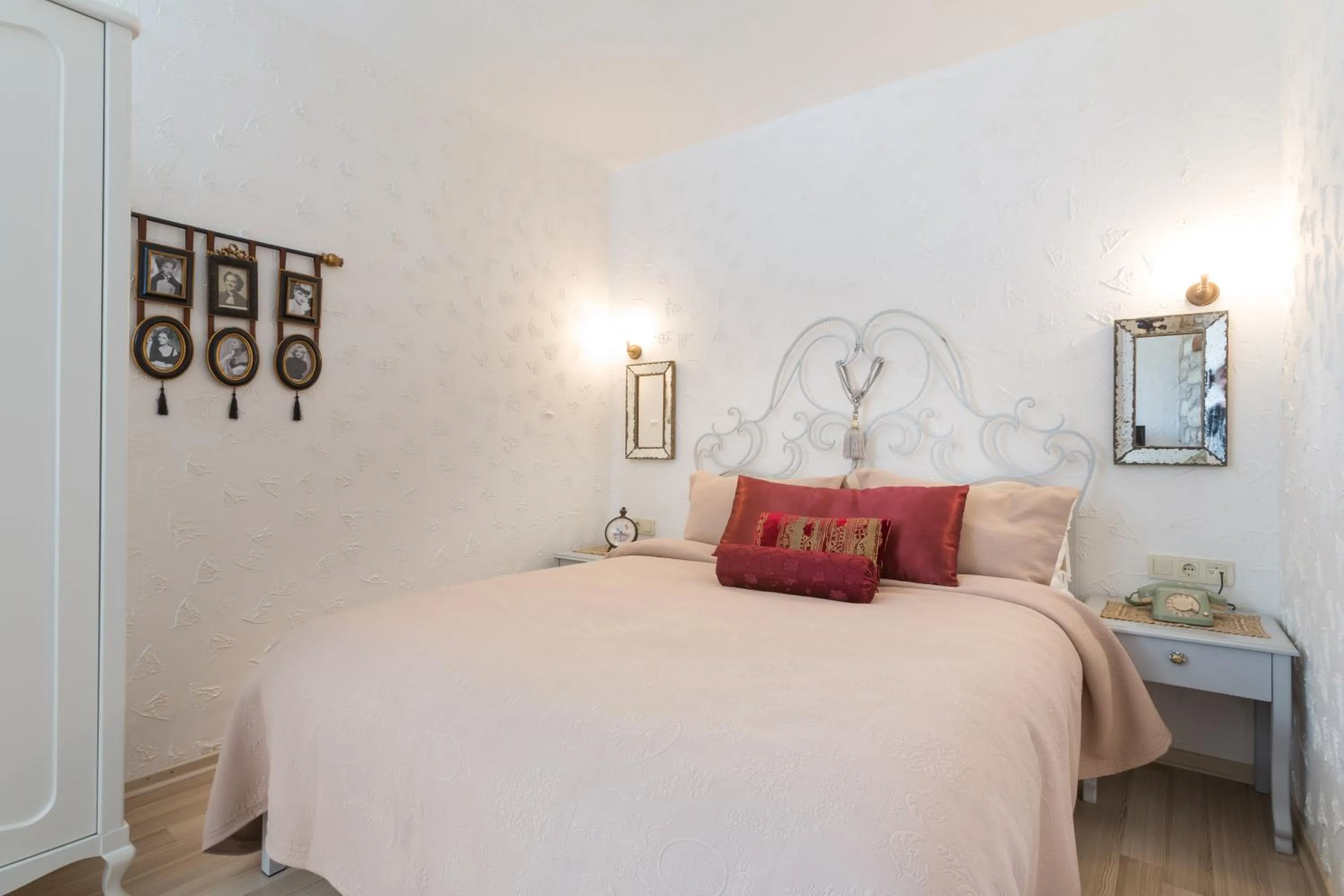 Decorative detail in Chigdem Hotel-Special Category