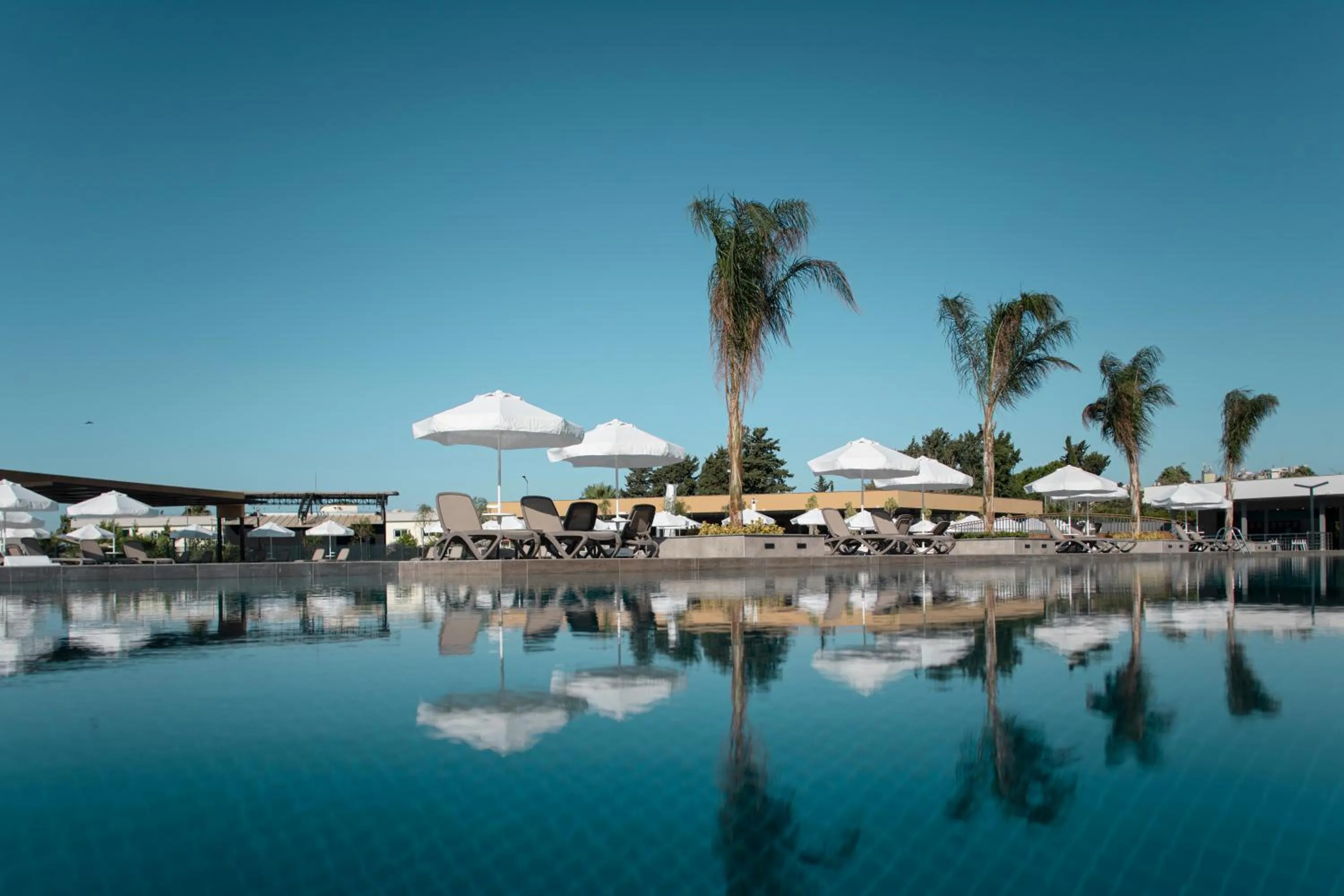 Swimming pool in Green Garden Resort & Spa Hotel