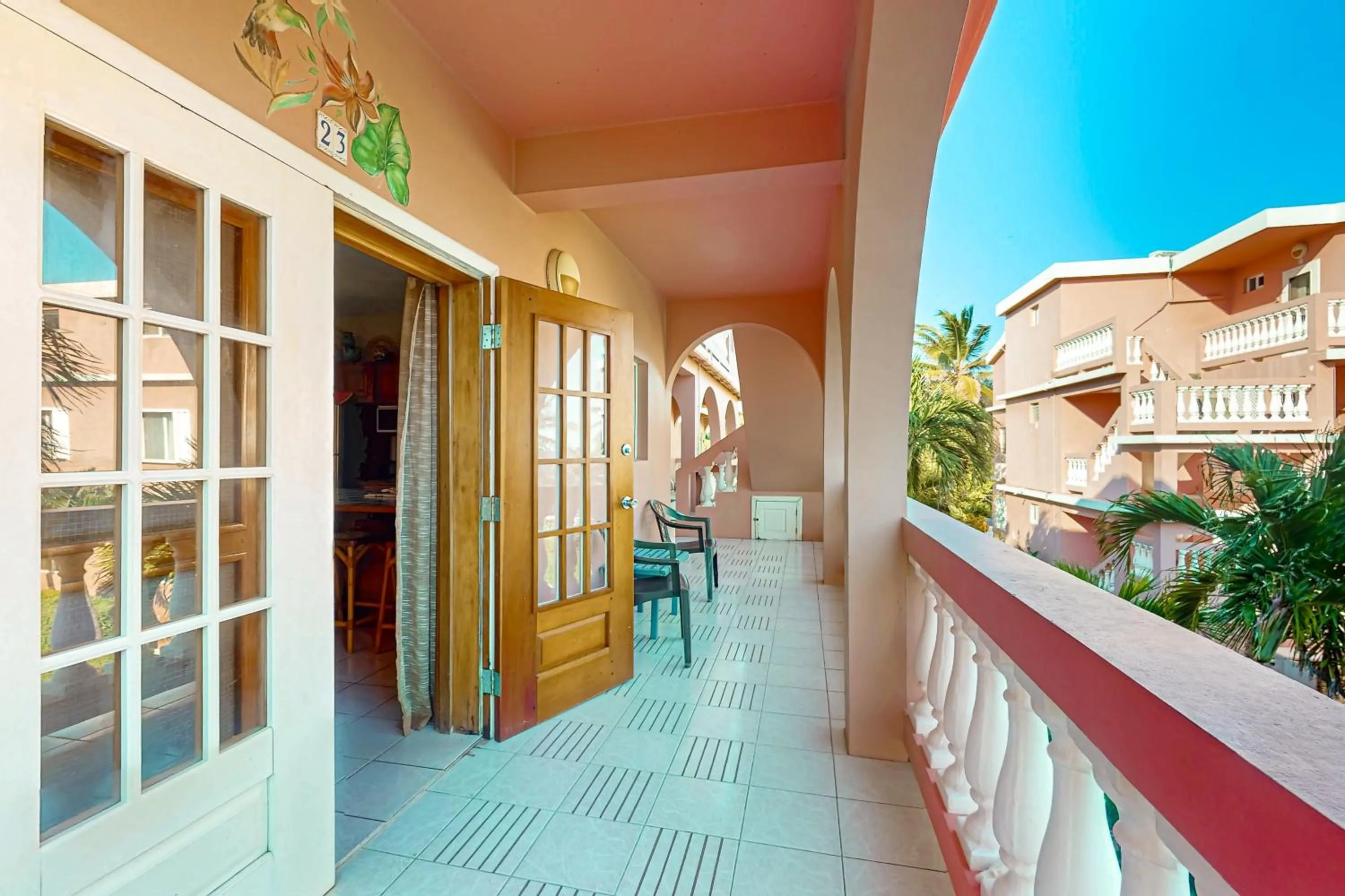 Zinnia @ Caribe Island