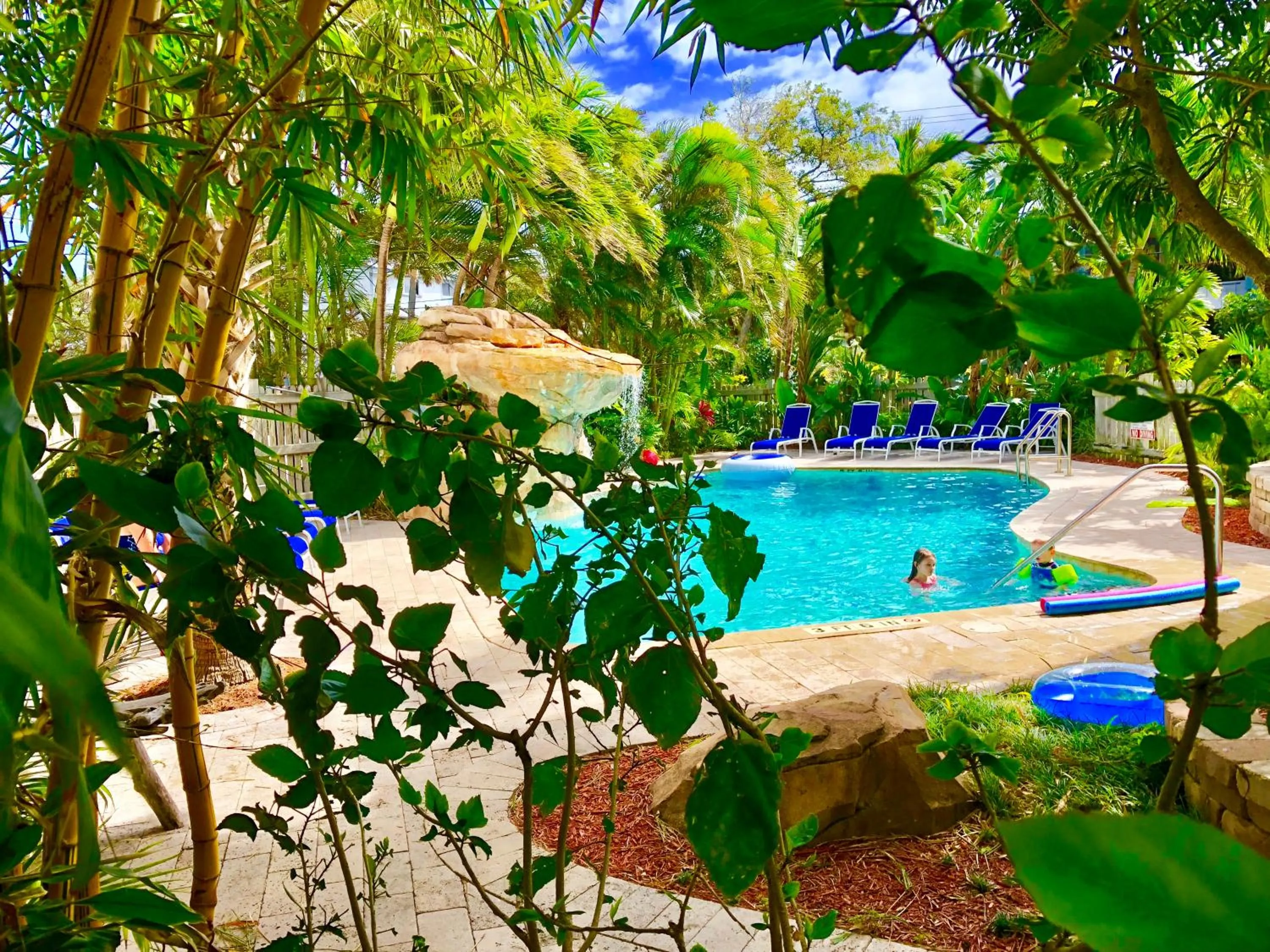 Property building in Riverside by the Beach Apartments