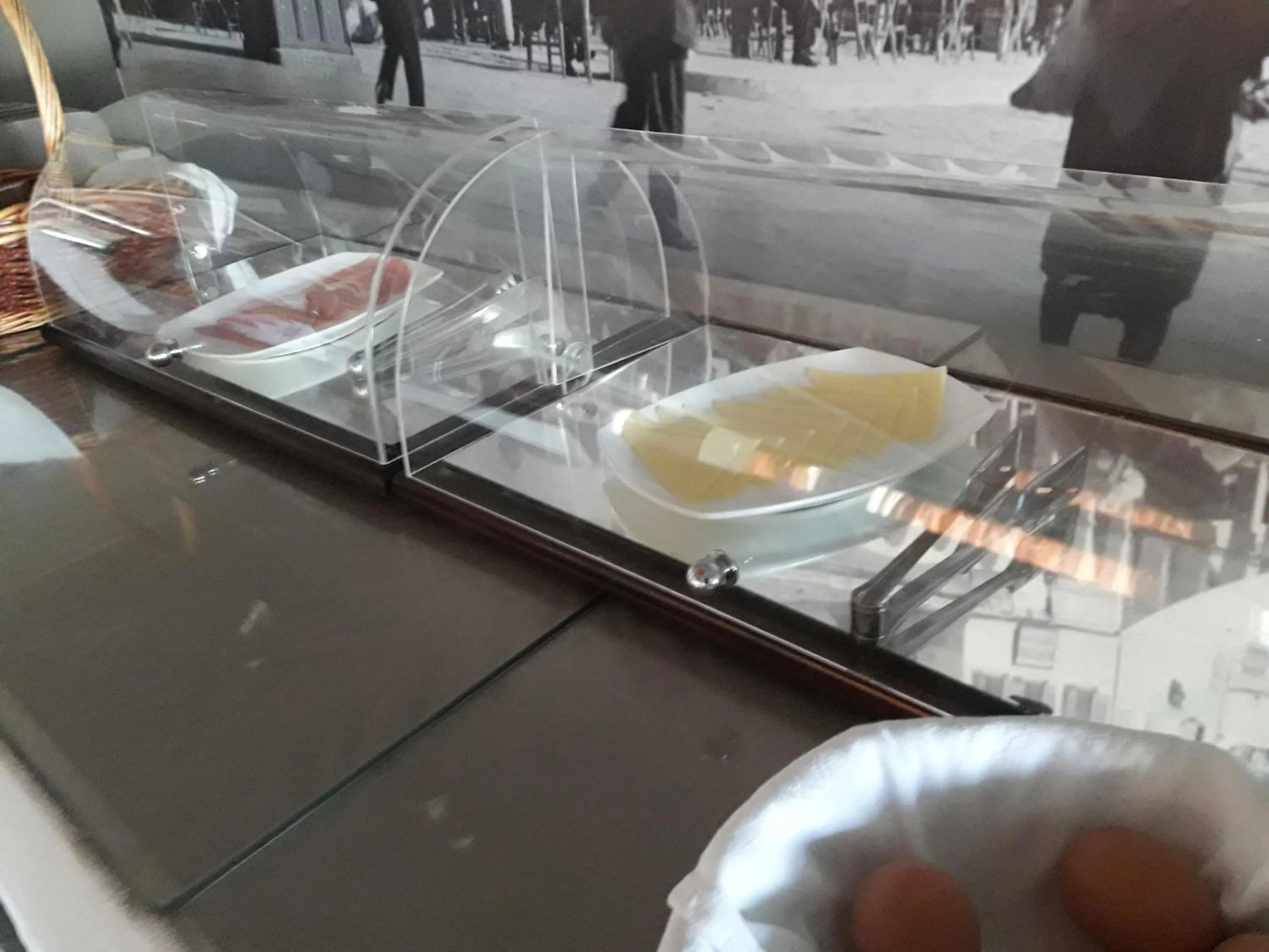 Breakfast in Paradise Hotel