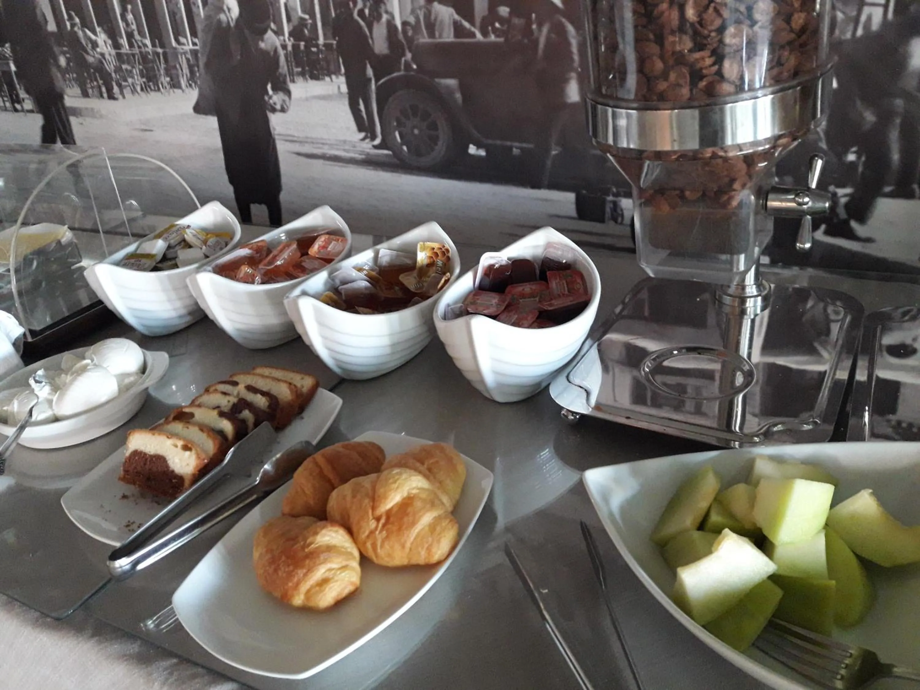 Breakfast in Paradise Hotel