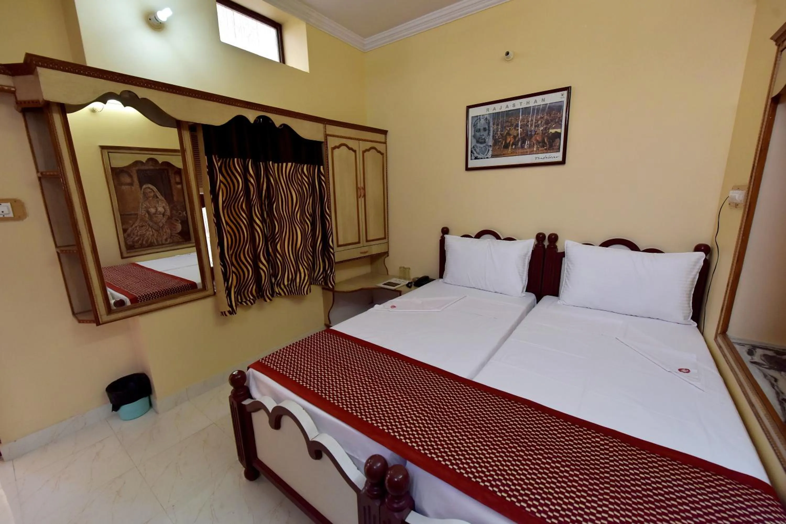 Photo of the whole room, Bed in Jee Ri Haveli