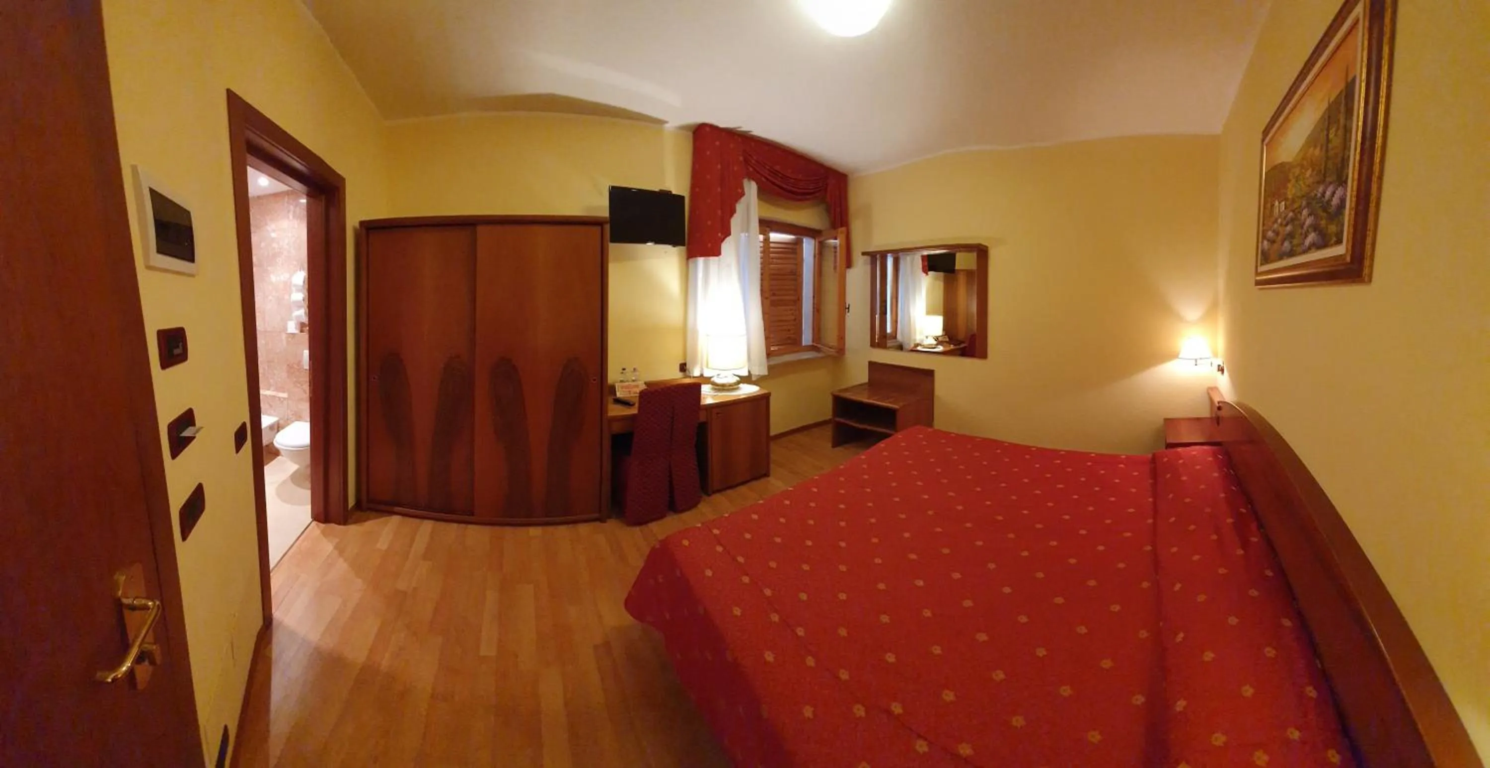 Photo of the whole room, Bed in Hotel Diana