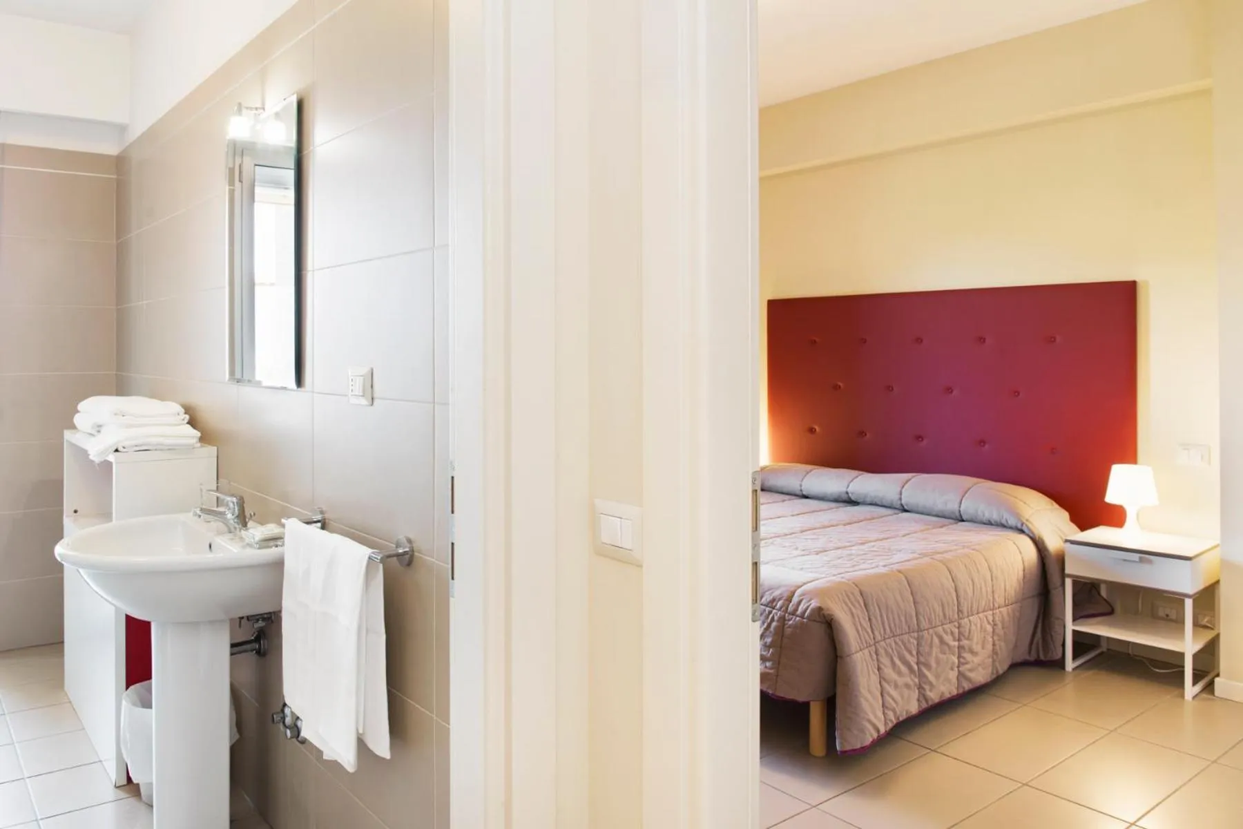 Photo of the whole room, Bed in City Residence