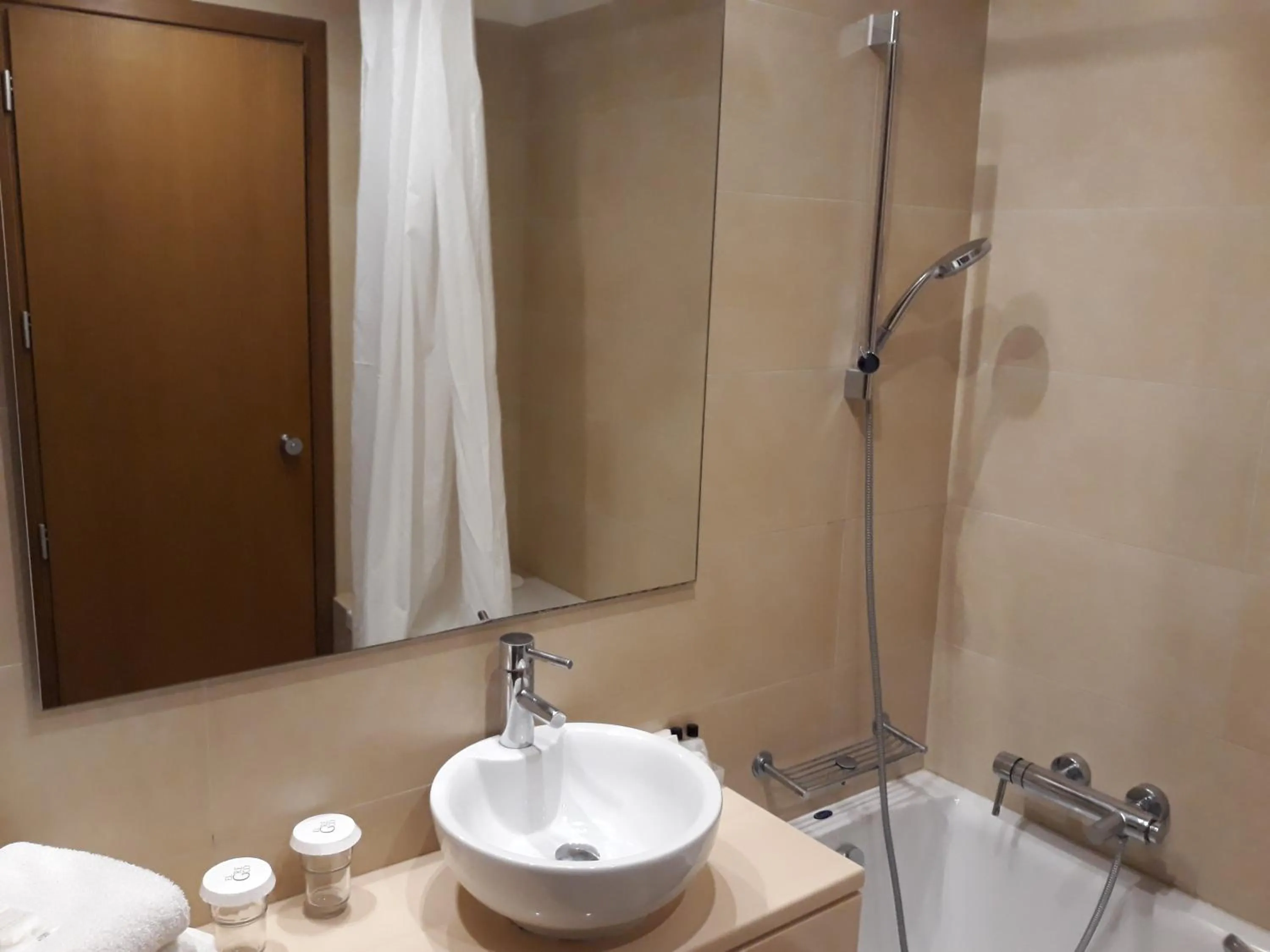 Bathroom in El Greco Hotel