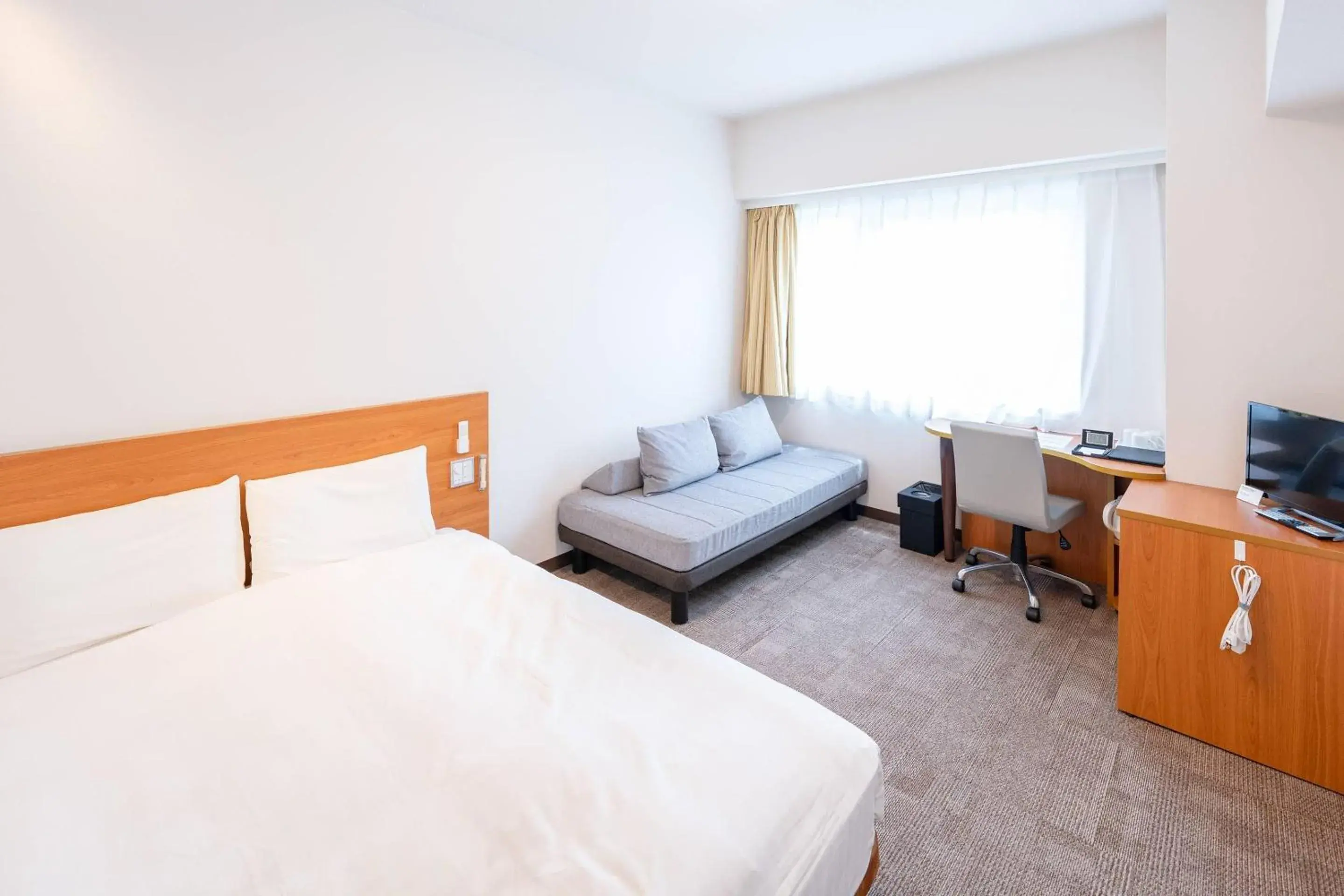 Double Room - single occupancy - Non Smoking in Comfort Inn Himeji Yumesakibashi Double Room - single occupancy - Non Smoking in Comfort Inn Himeji Yumesakibashi