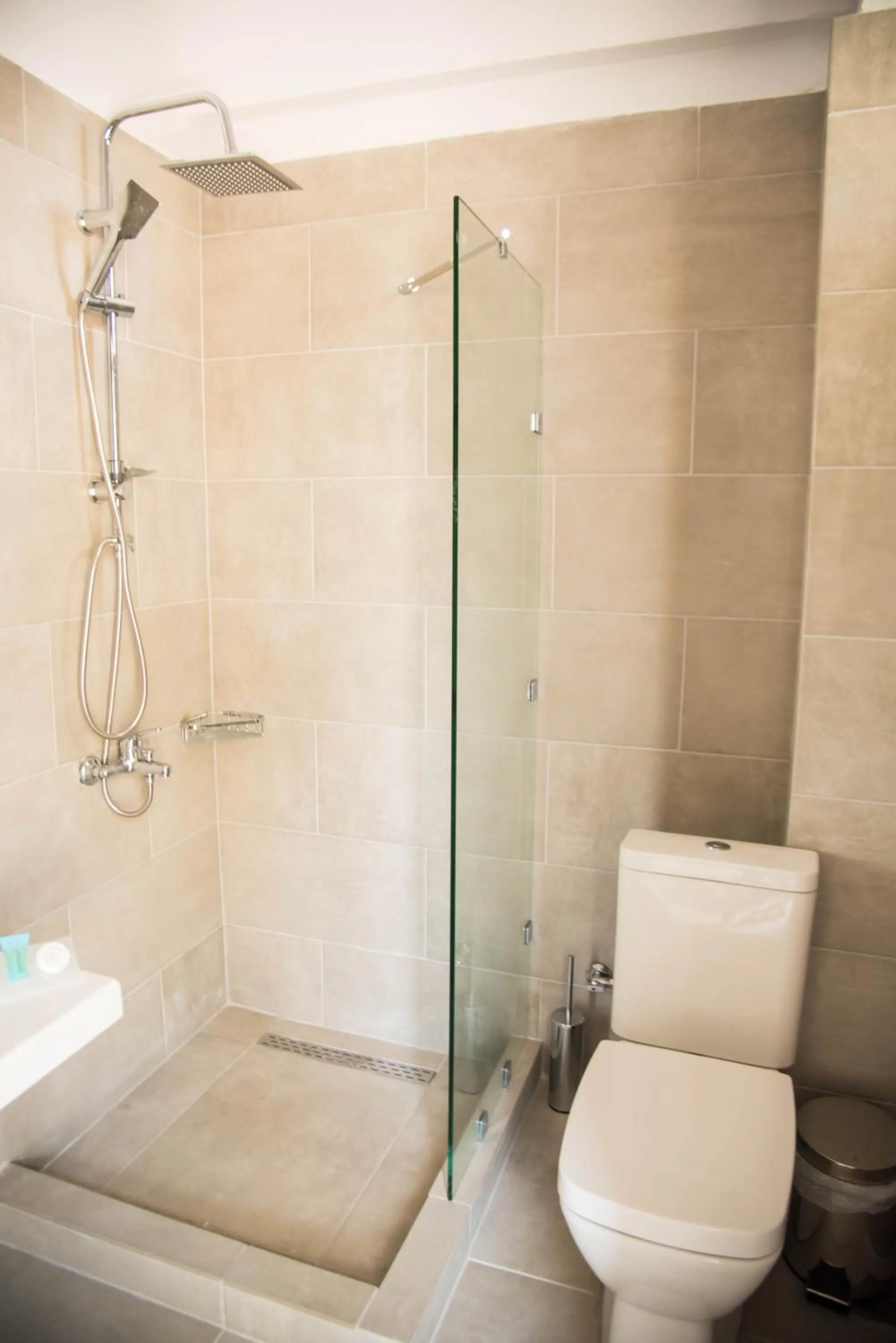 Shower in Stavros Beach Hotel