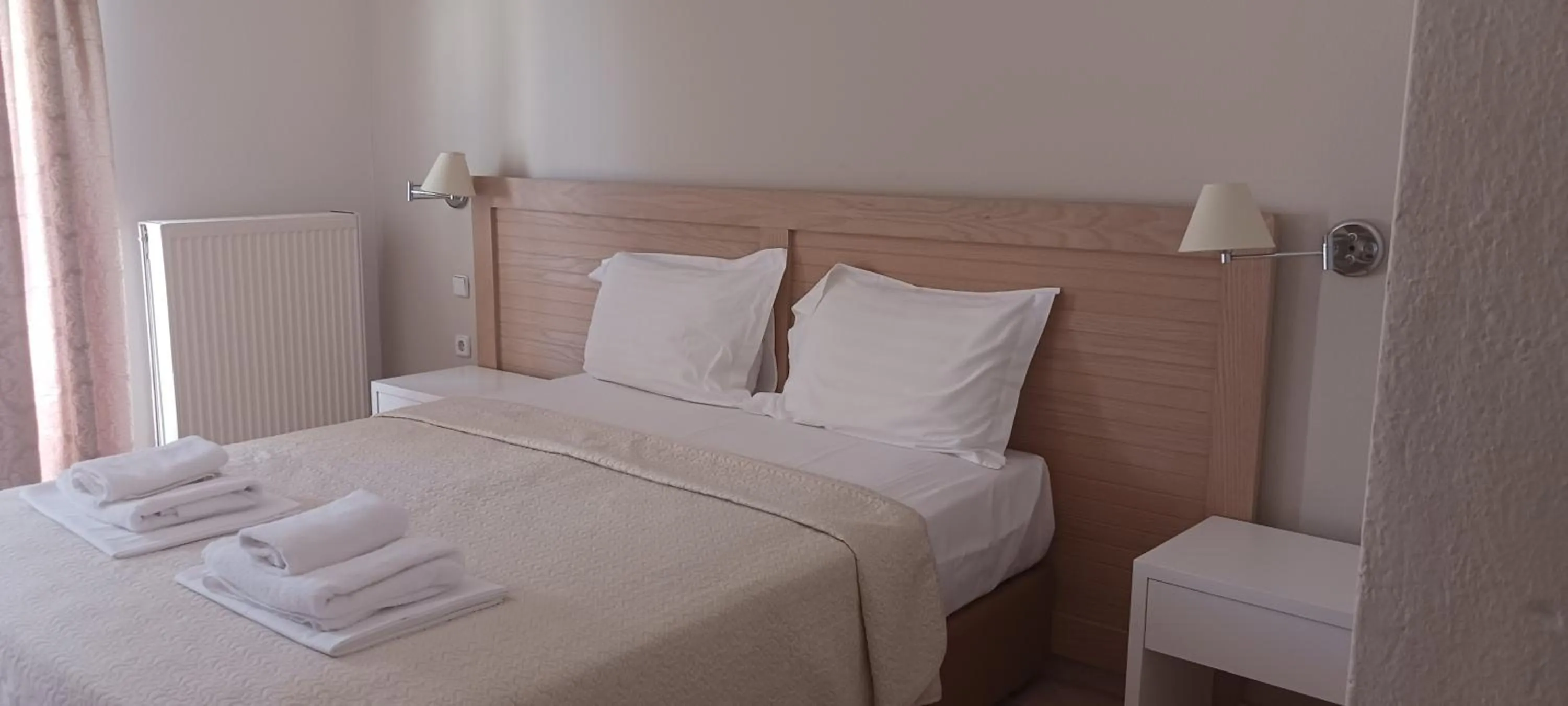 Bedroom, Bed in Stavros Beach Hotel