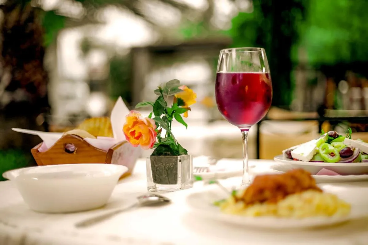 Food and drinks in Stavros Beach Hotel