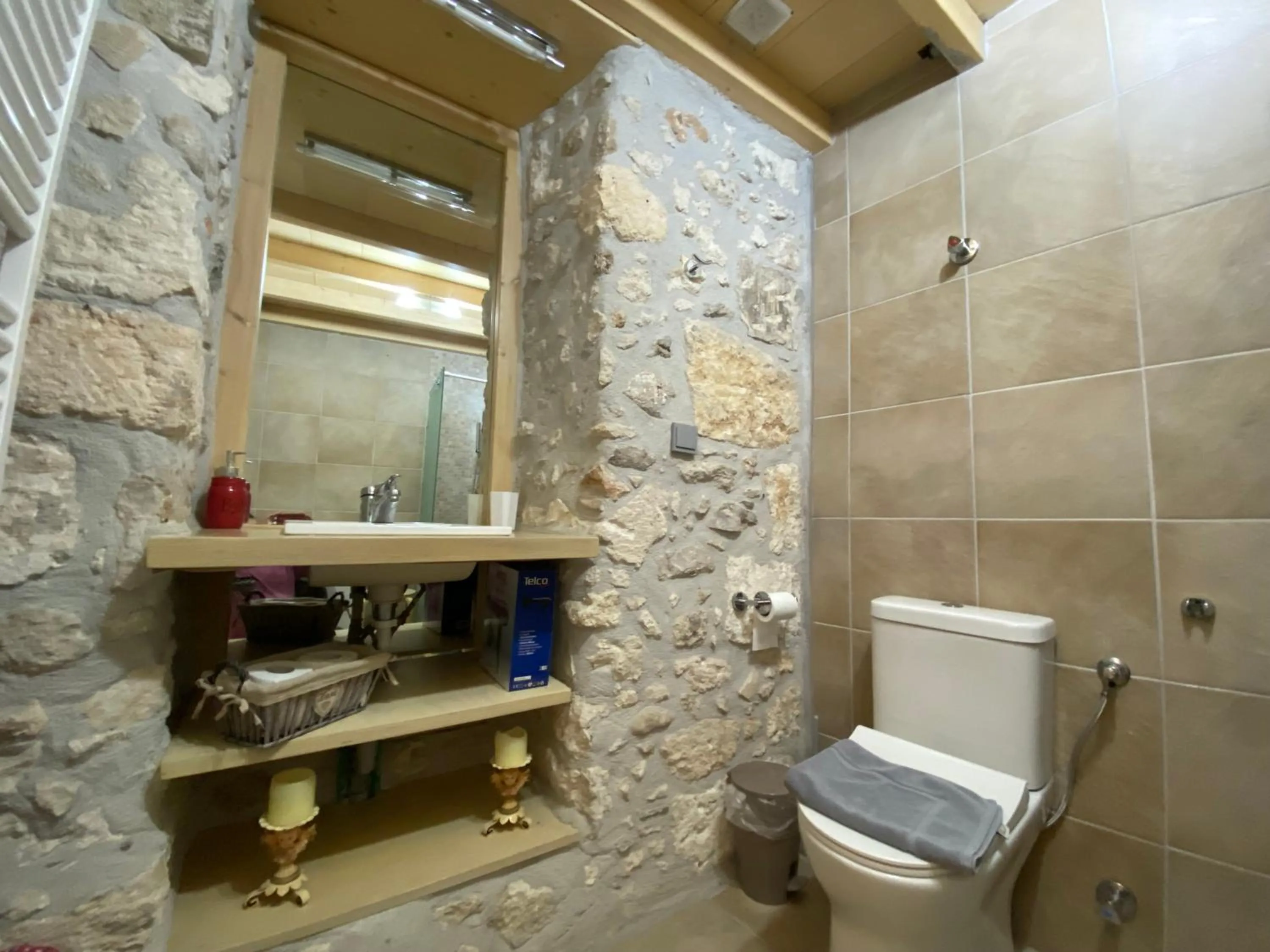 Bathroom in Barbara Studios