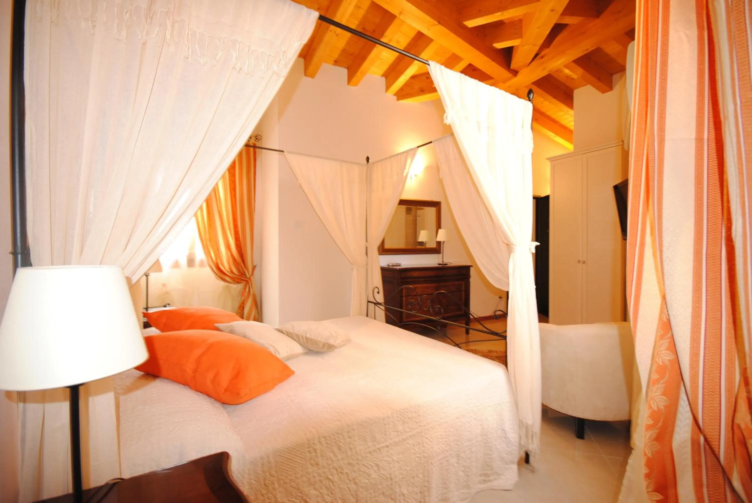 Photo of the whole room, Bed in Alberghiera Venezia