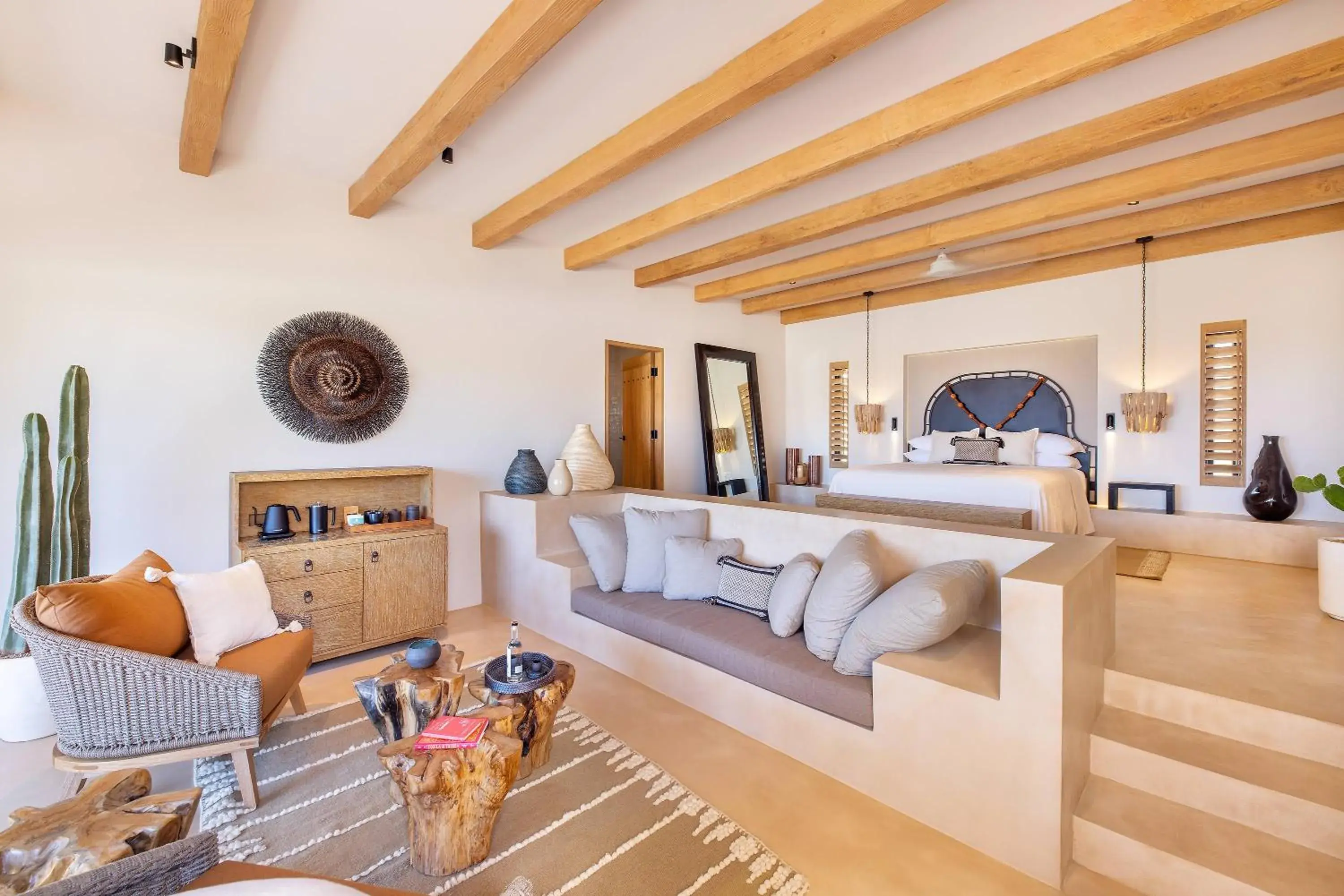 Premium King Room with Pool View in Kimpton Mas Olas Resort and Spa Premium King Room with Pool View in Kimpton Mas Olas Resort and Spa