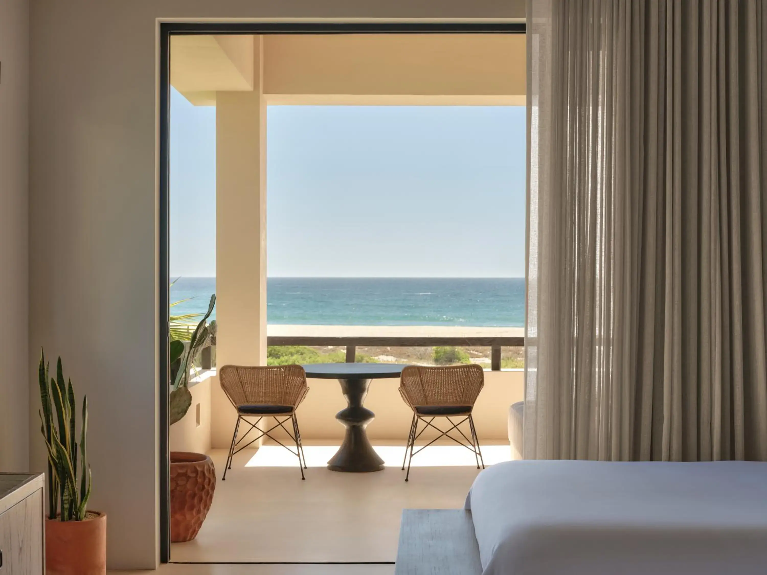 Premium Queen Room with Two Queen Beds and Ocean View - Non-Smoking in Kimpton Mas Olas Resort and Spa Premium Queen Room with Two Queen Beds and Ocean View - Non-Smoking in Kimpton Mas Olas Resort and Spa