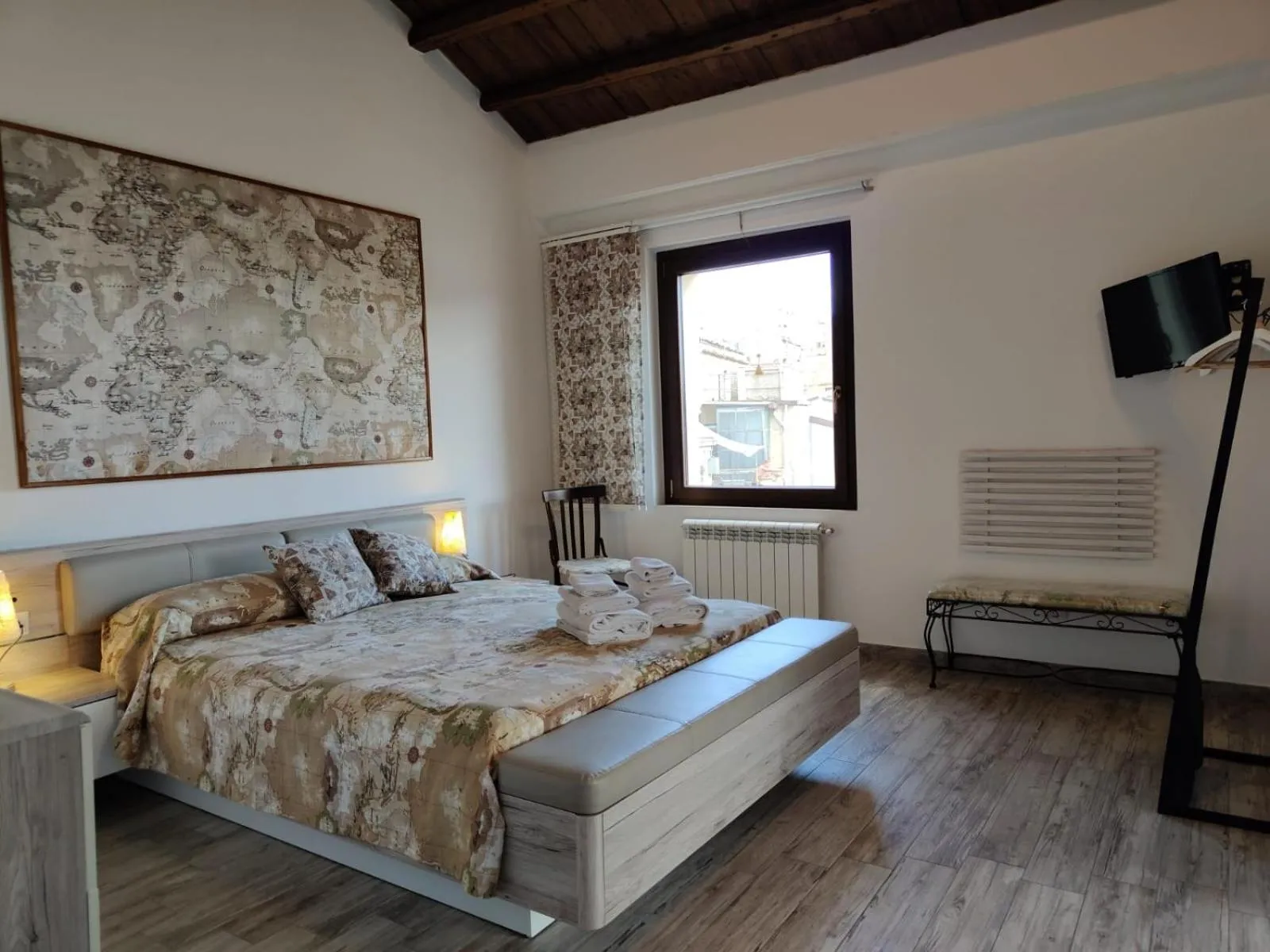 Bed in Centro Sicilia Rooms & Suites