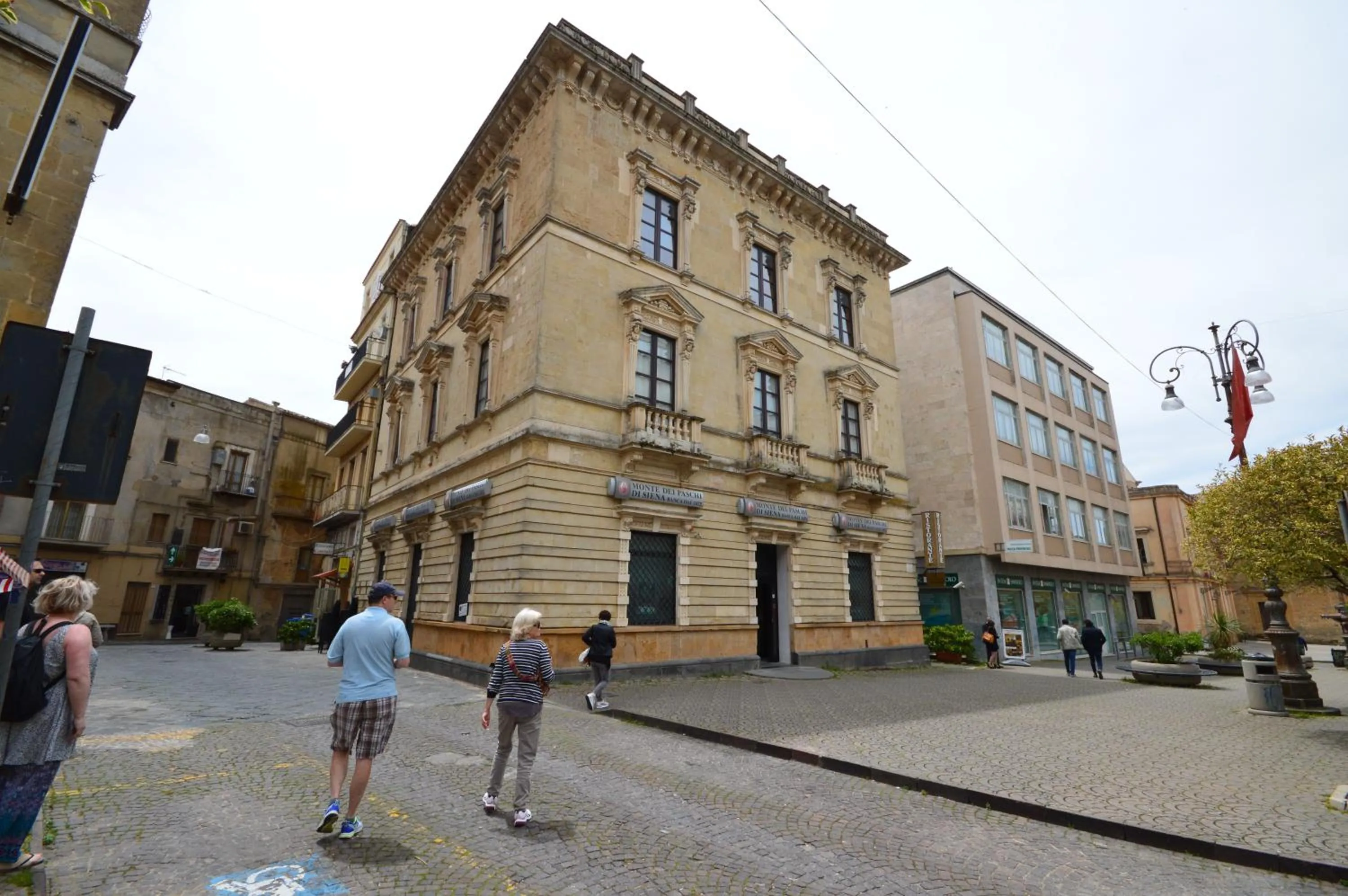 Street view in Centro Sicilia Rooms & Suites