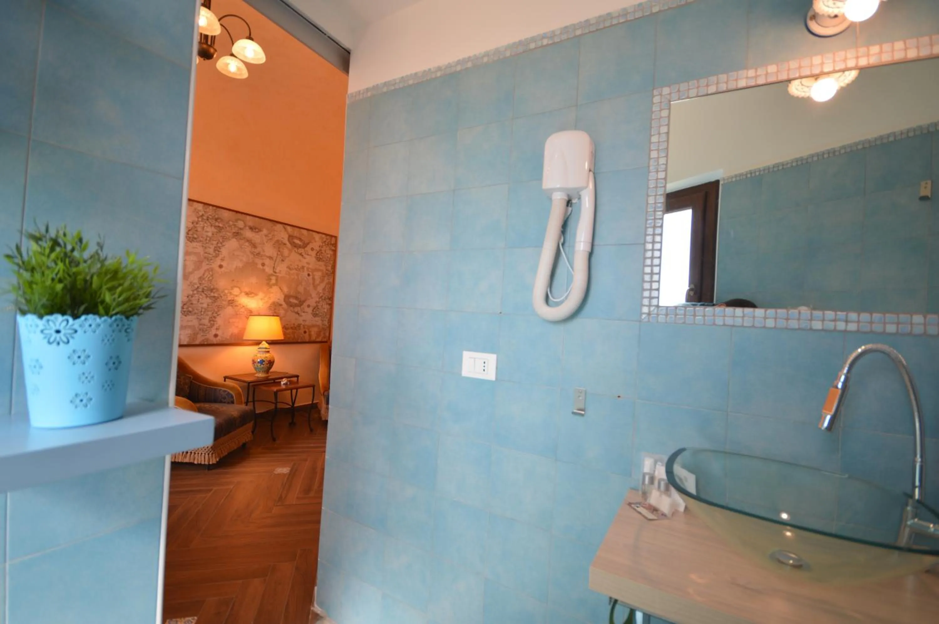 Toilet in Centro Sicilia Rooms & Suites