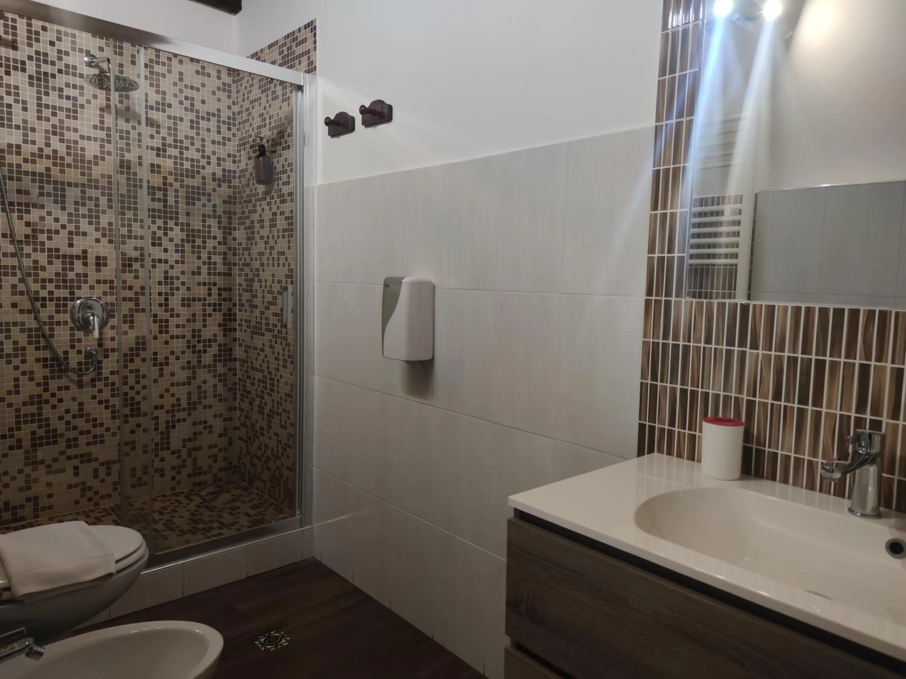 Toilet in Centro Sicilia Rooms & Suites