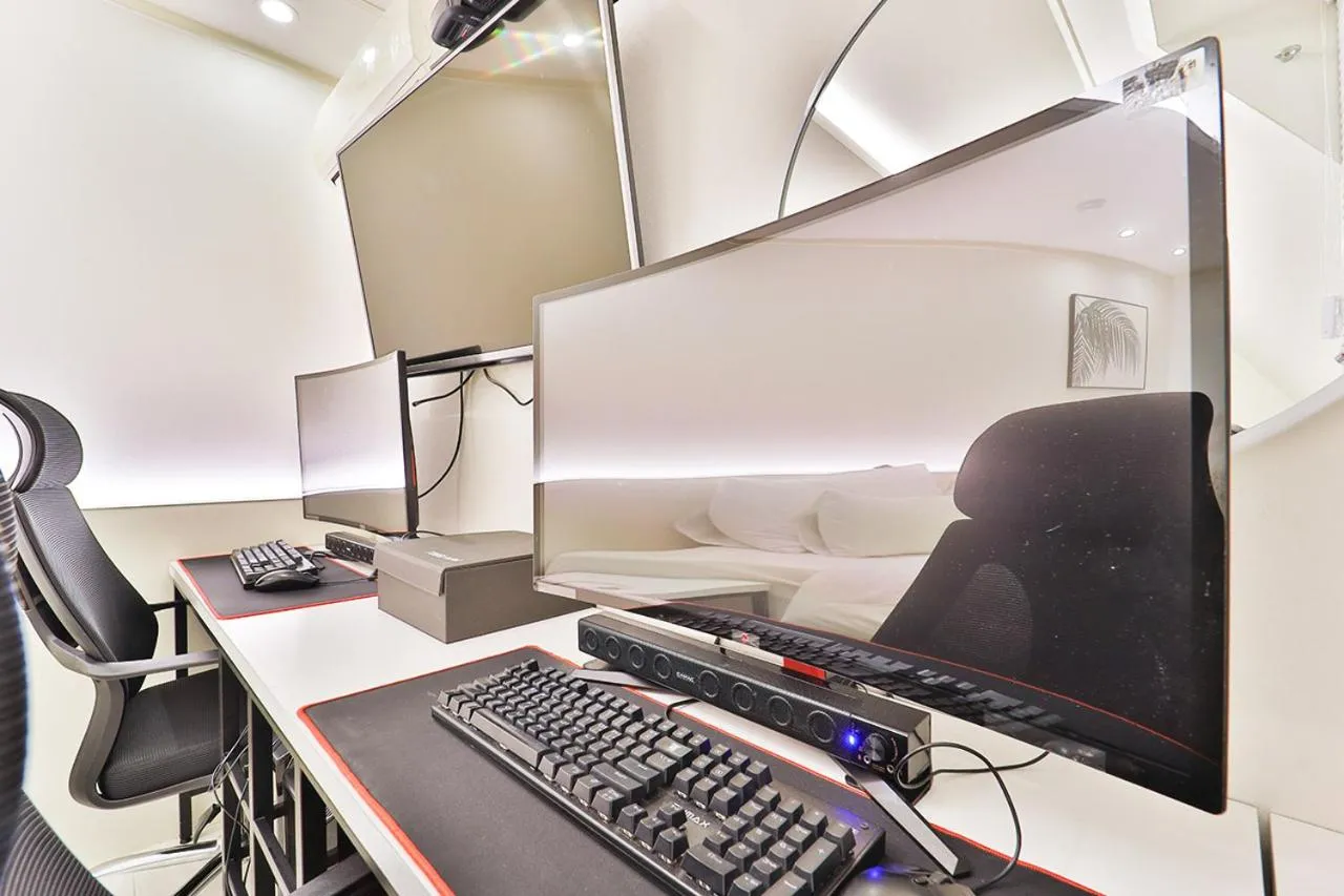 TV and multimedia in Jamsil Tomgi Hotel