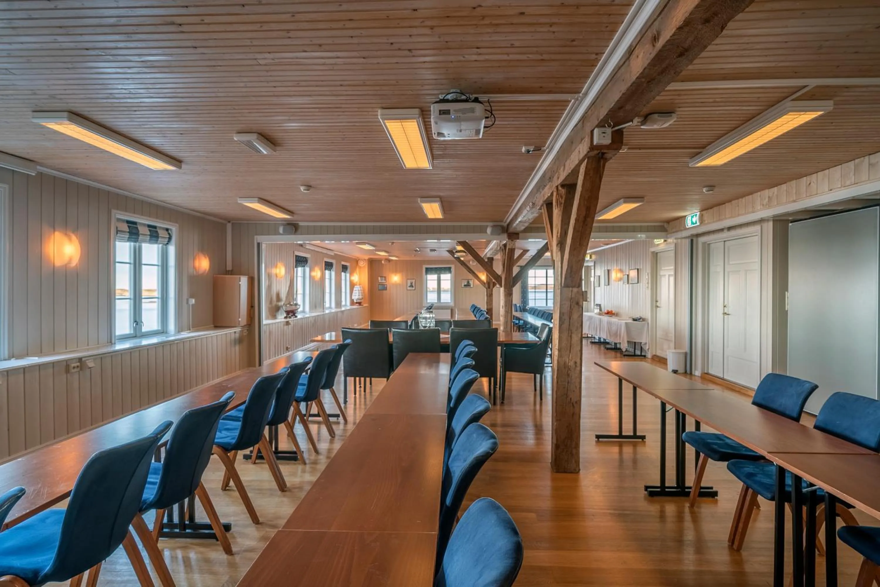 Meeting/conference room in Finnøy Bryggehotell - by Classic Norway Hotels