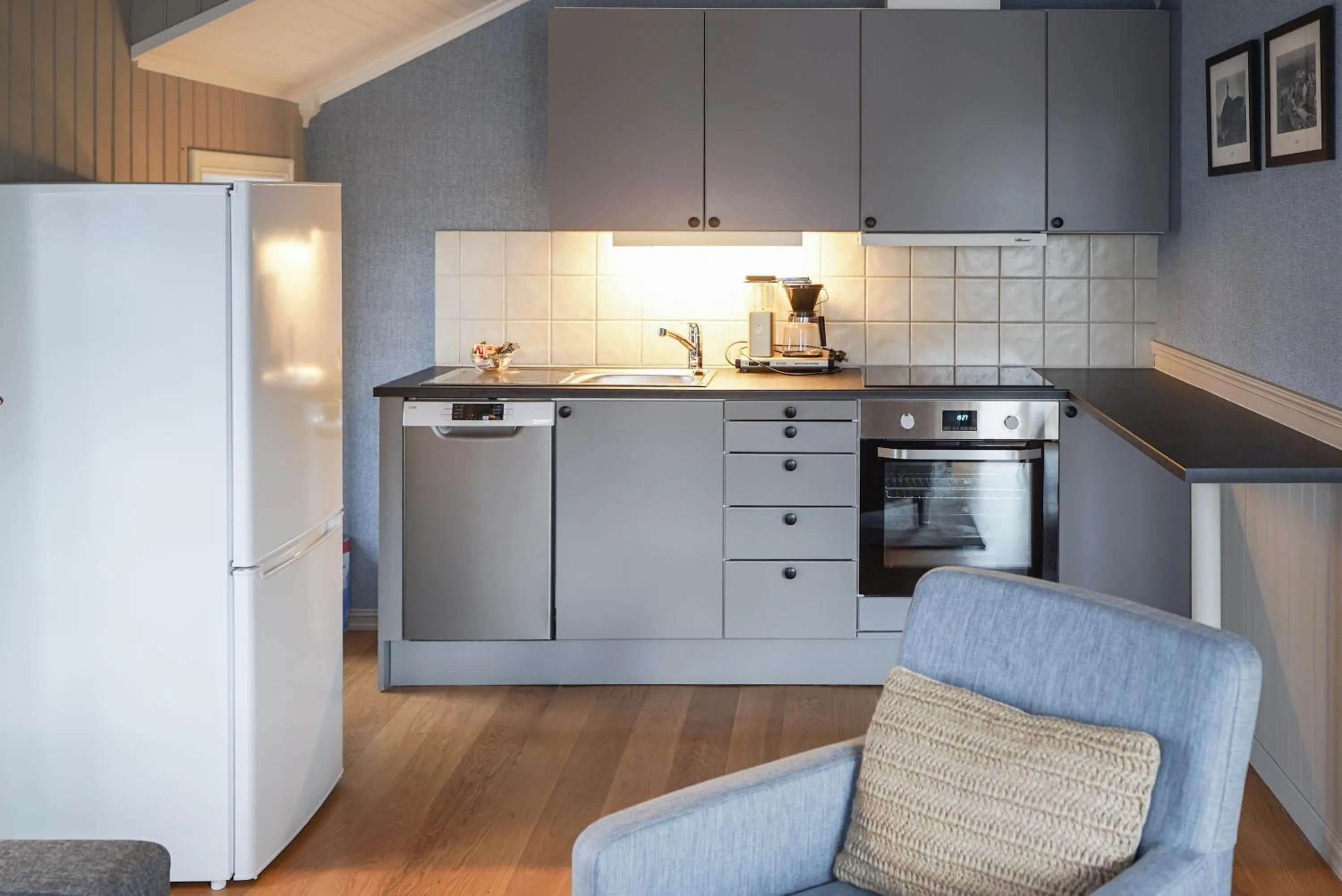 Kitchen or kitchenette in Ona Havstuer - by Classic Norway Hotels
