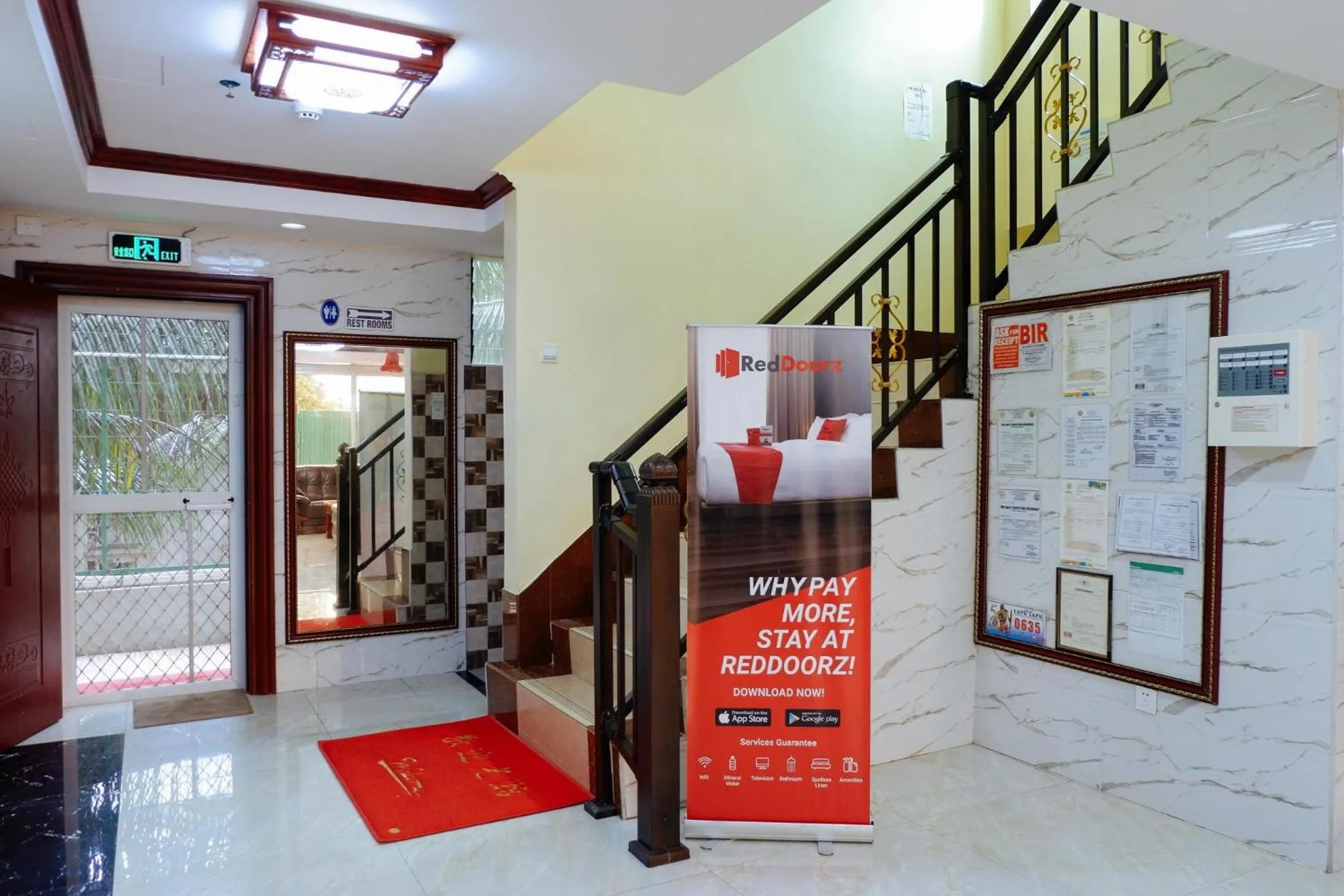 Lobby or reception in RedDoorz Plus near Camella La Brisa Lapulapu