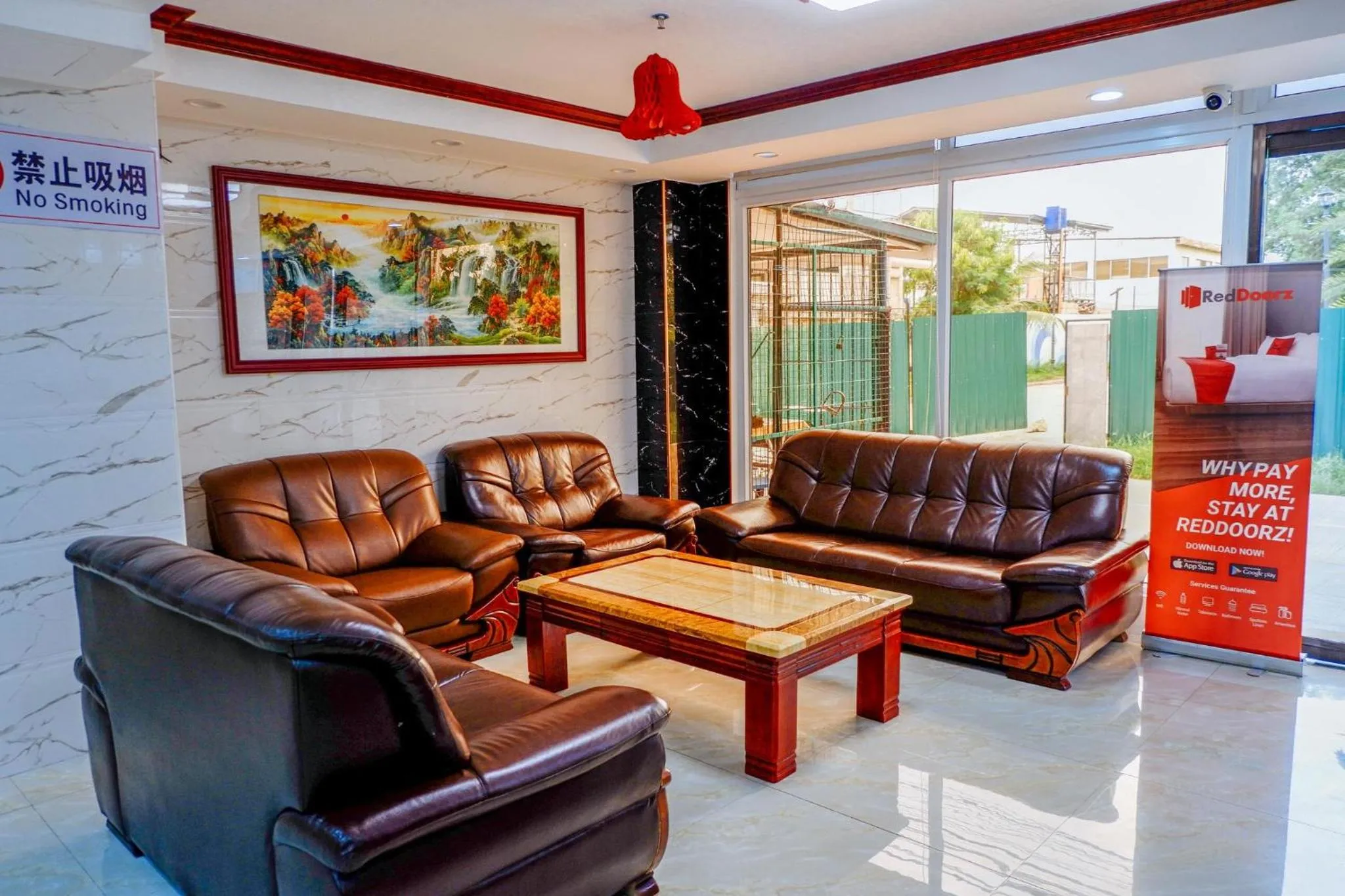 Lobby or reception in RedDoorz Plus near Camella La Brisa Lapulapu