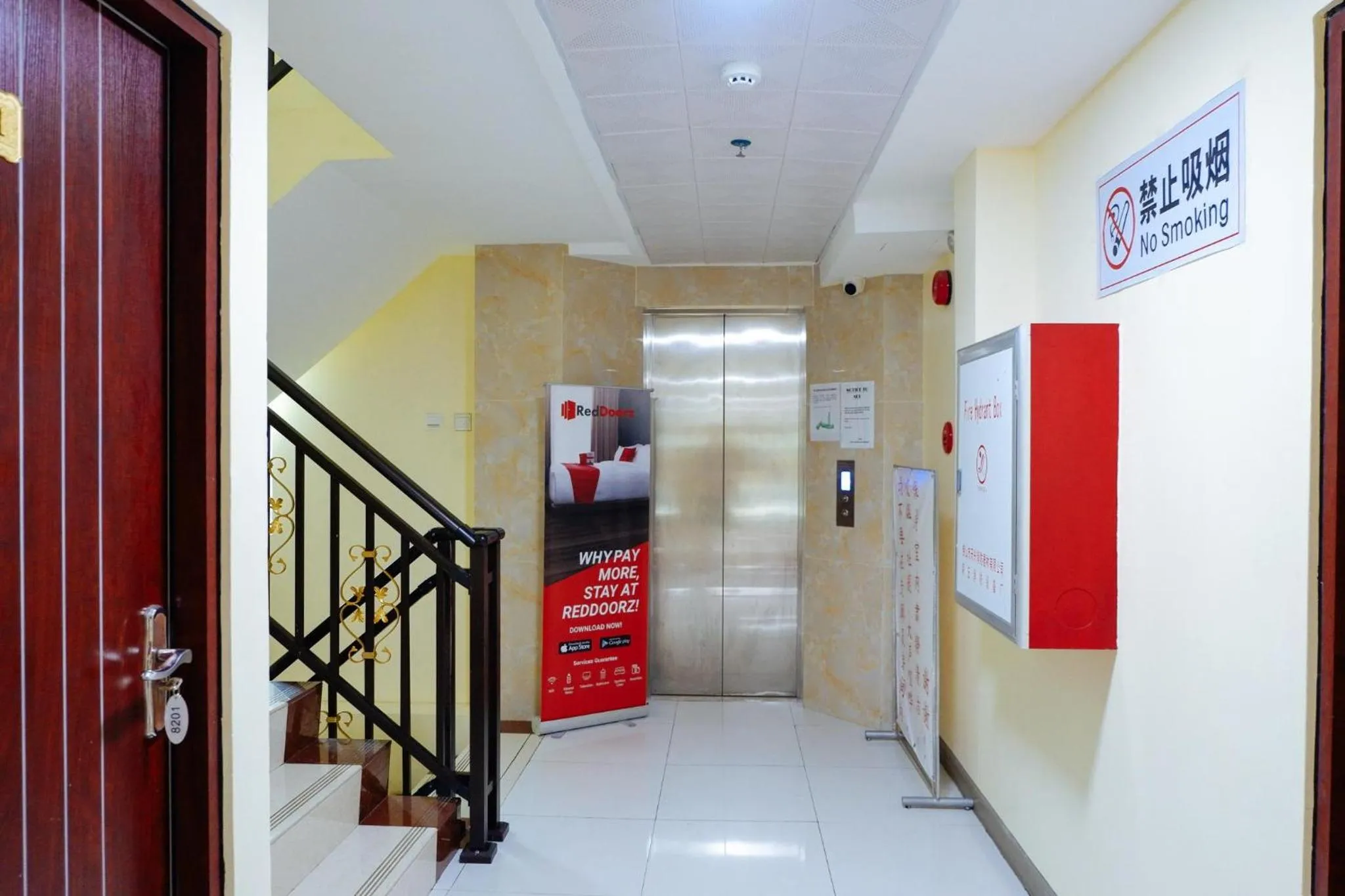 Lobby or reception in RedDoorz Plus near Camella La Brisa Lapulapu