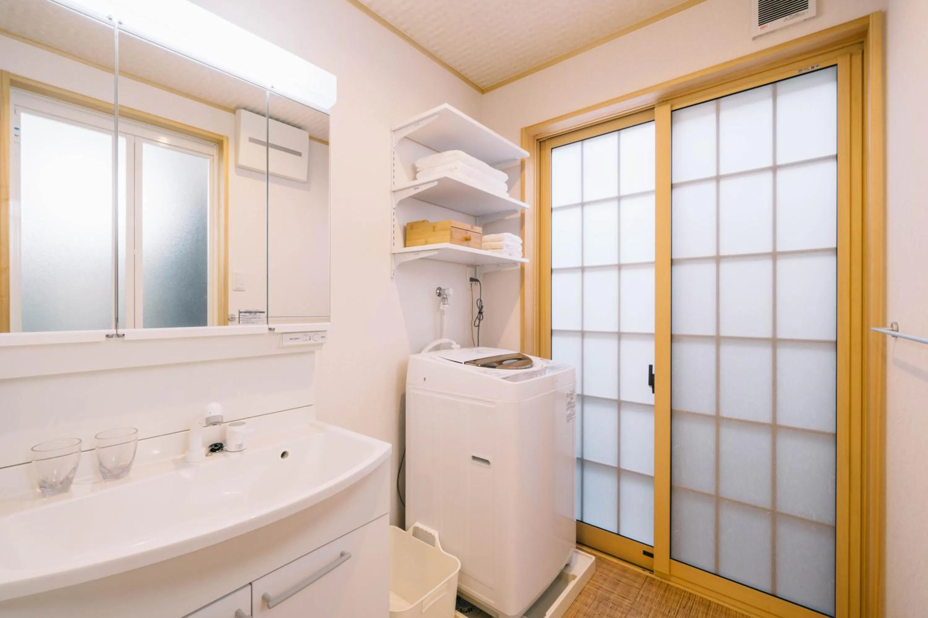 Area and facilities in Miro Shijo Saiin Tei