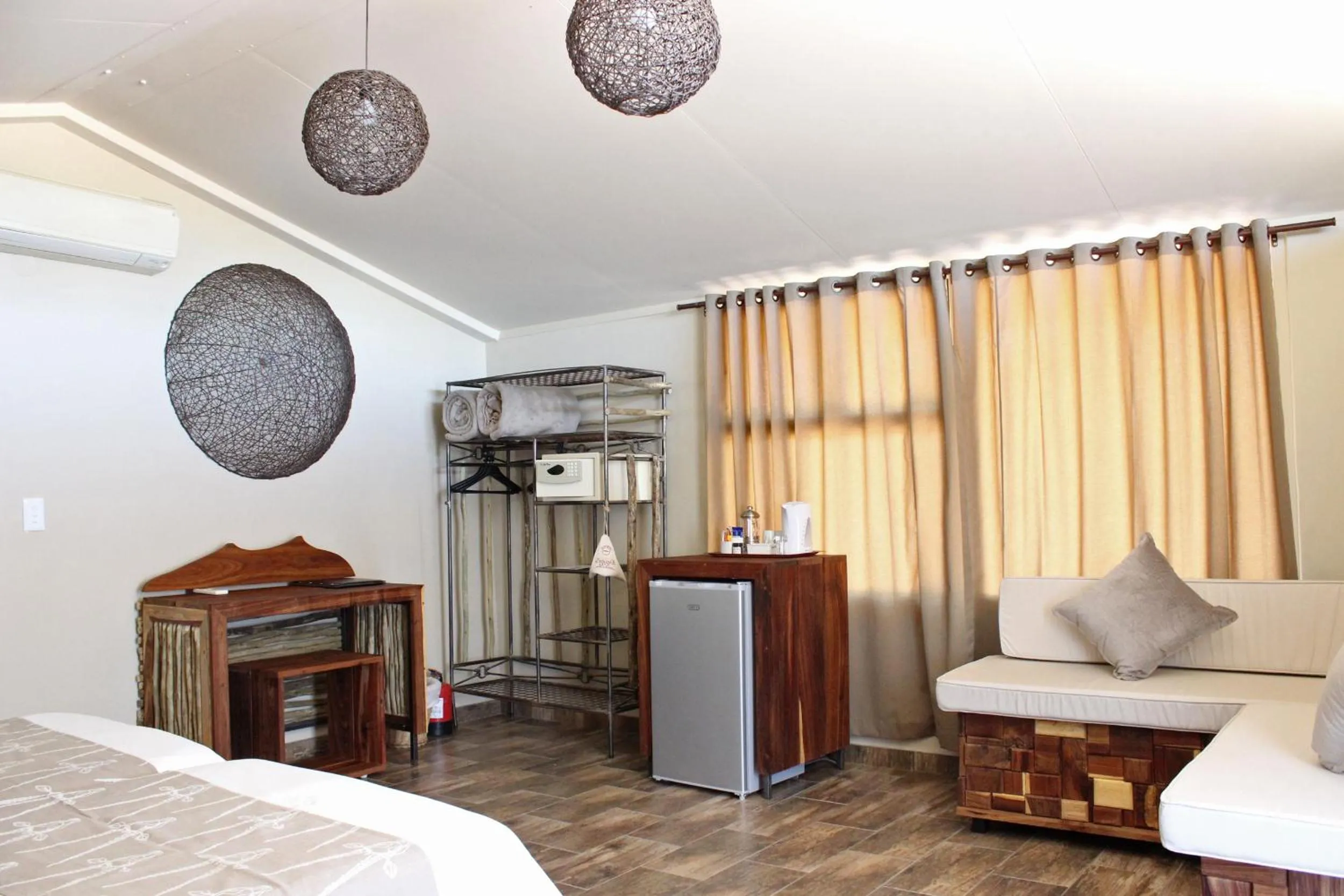 Coffee/tea facilities, Bed in Sossusvlei Lodge