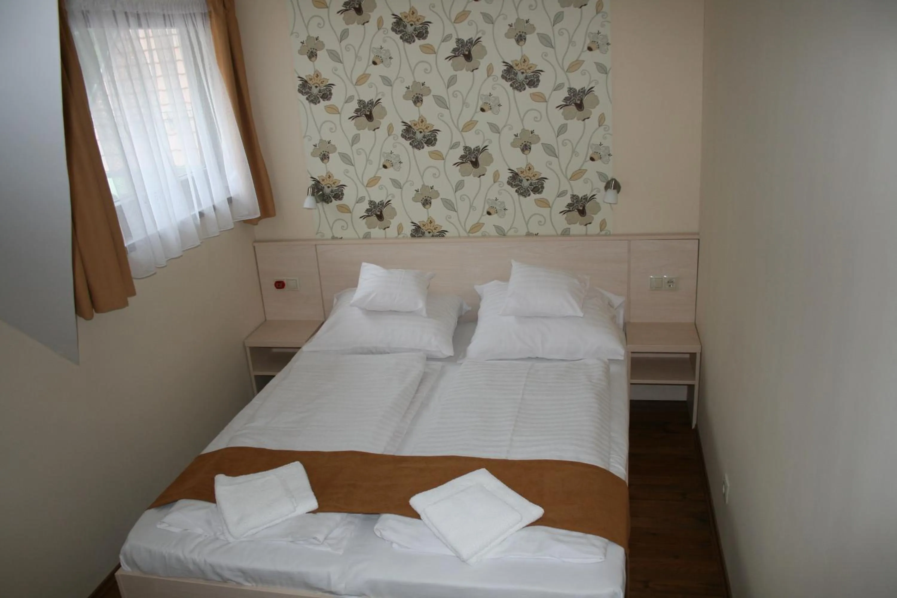 Bedroom, Bed in Piroska Csárda és Panzió