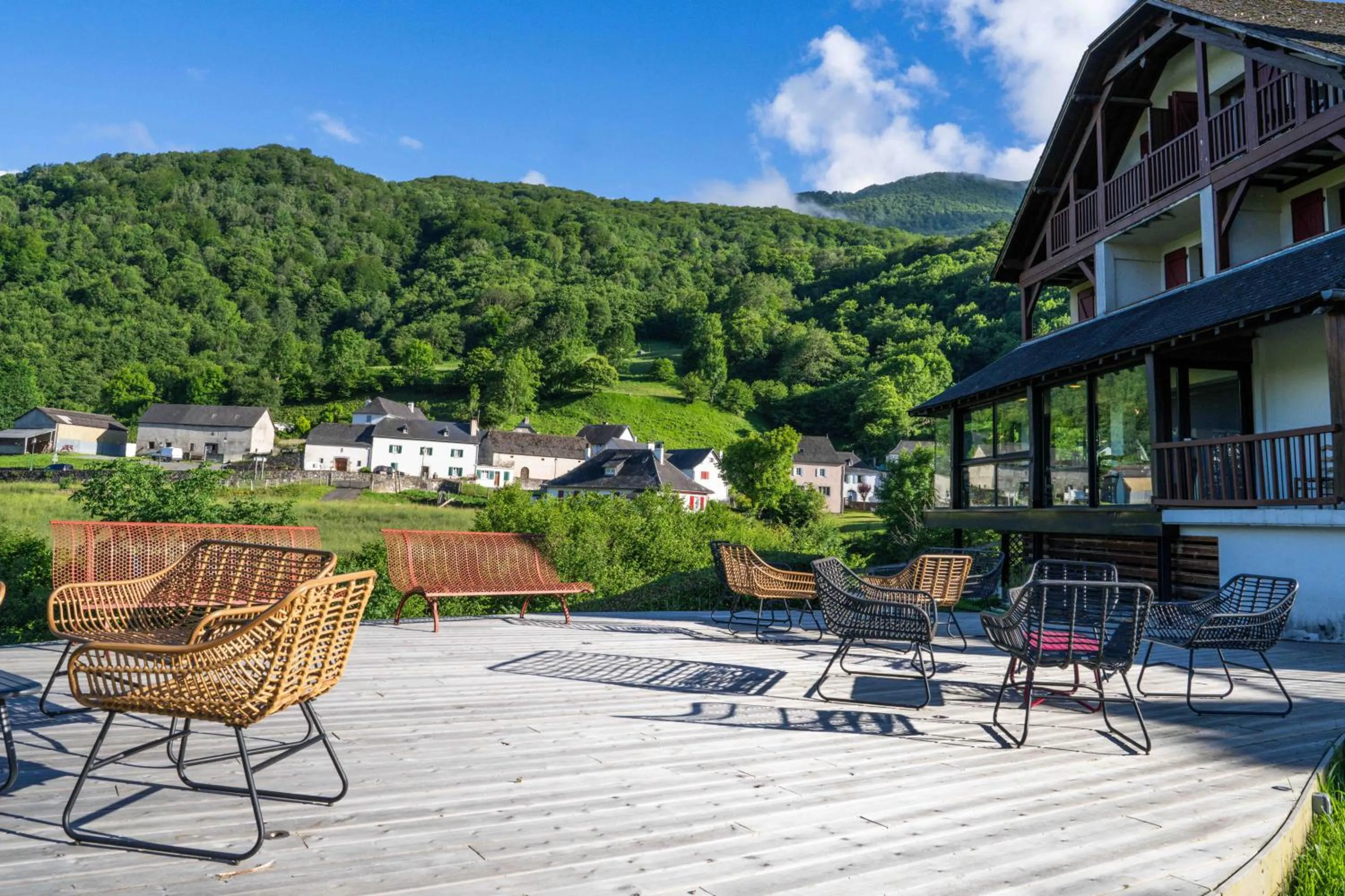Balcony/Terrace in Logis Hôtel Etchemaïté
