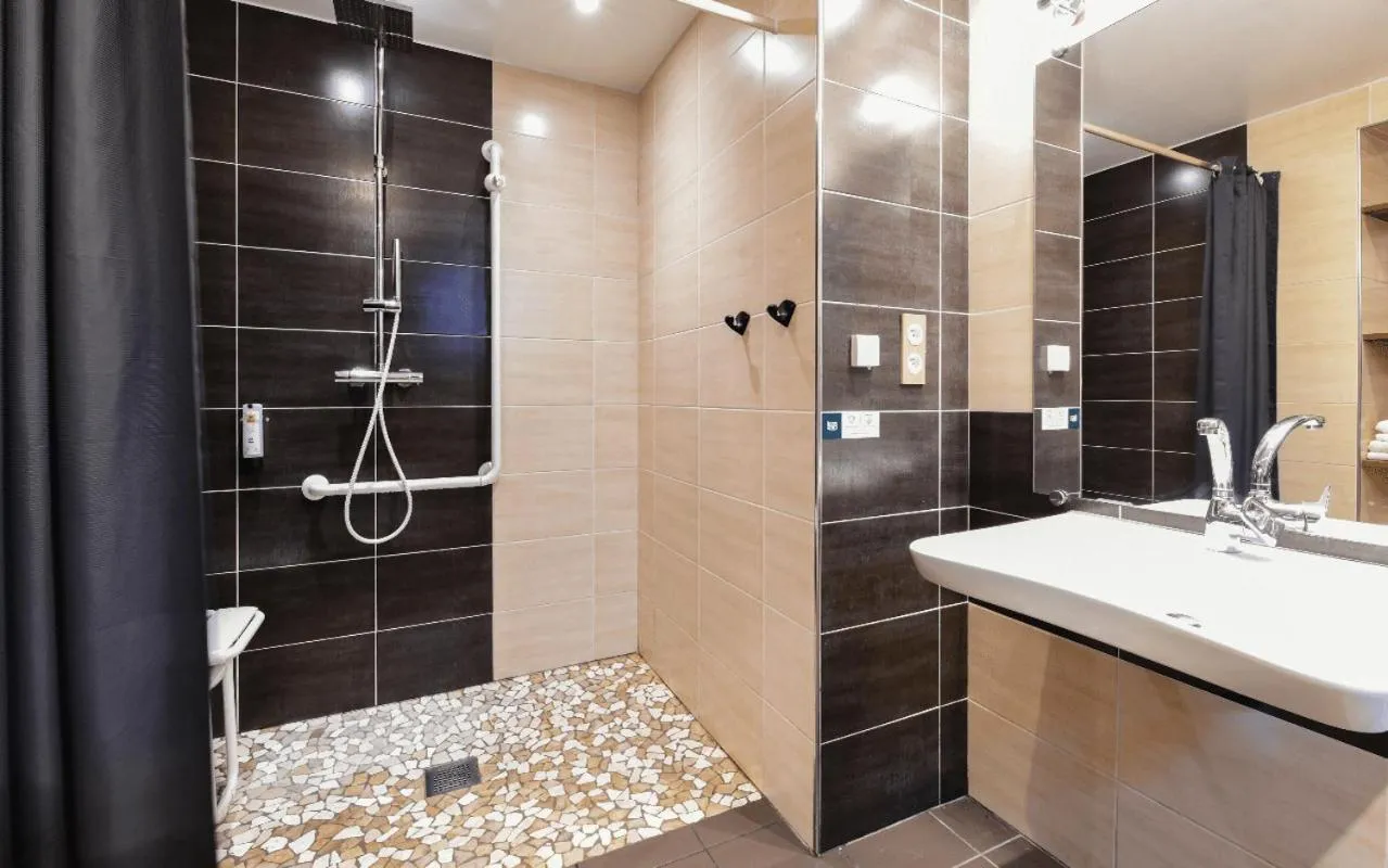 Logis Hôtel Etchemaïté