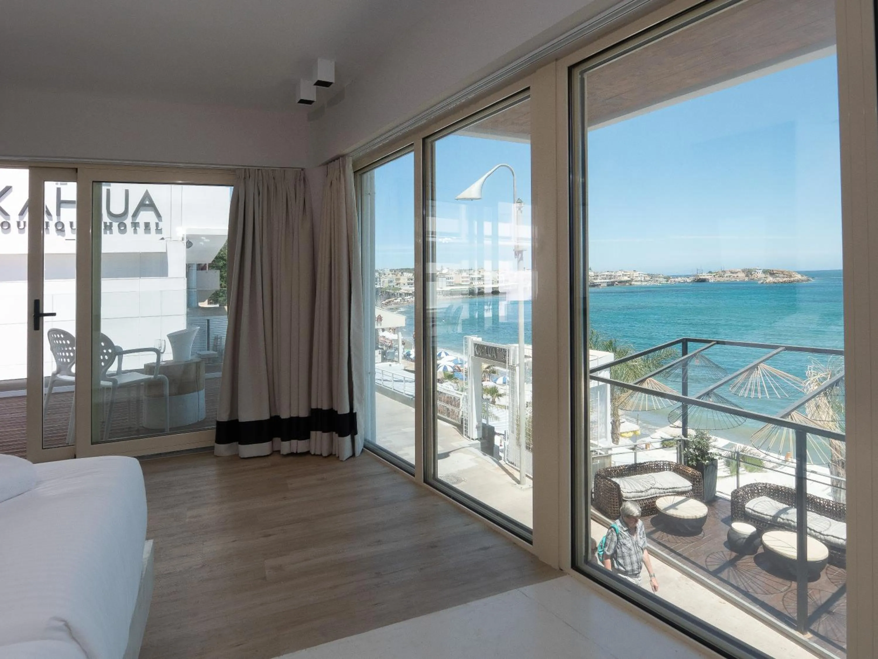 Balcony/Terrace, Bed in Kahlua Sea View Suites - Adults Only