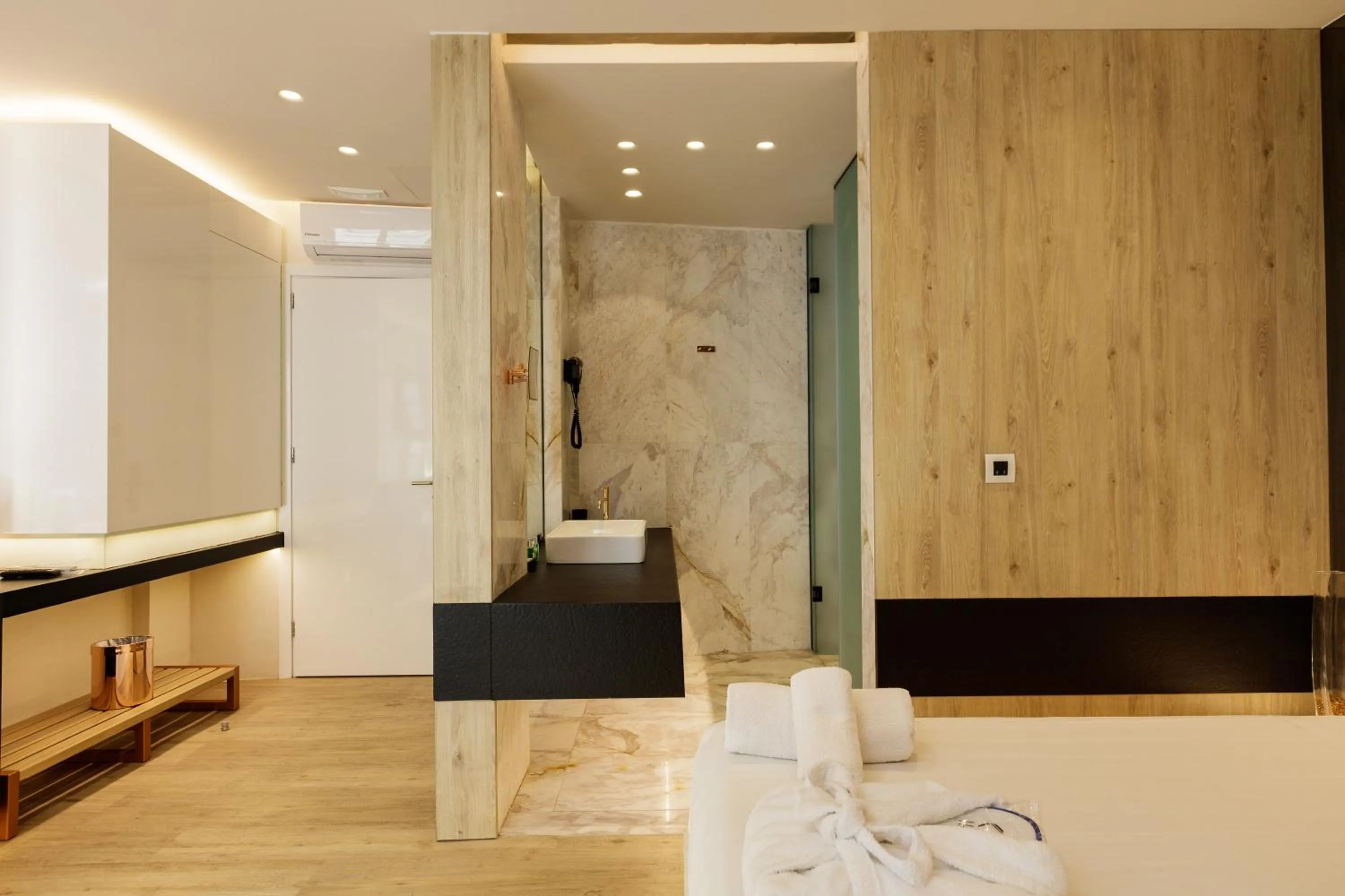 Bathroom in Kahlua Sea View Suites - Adults Only