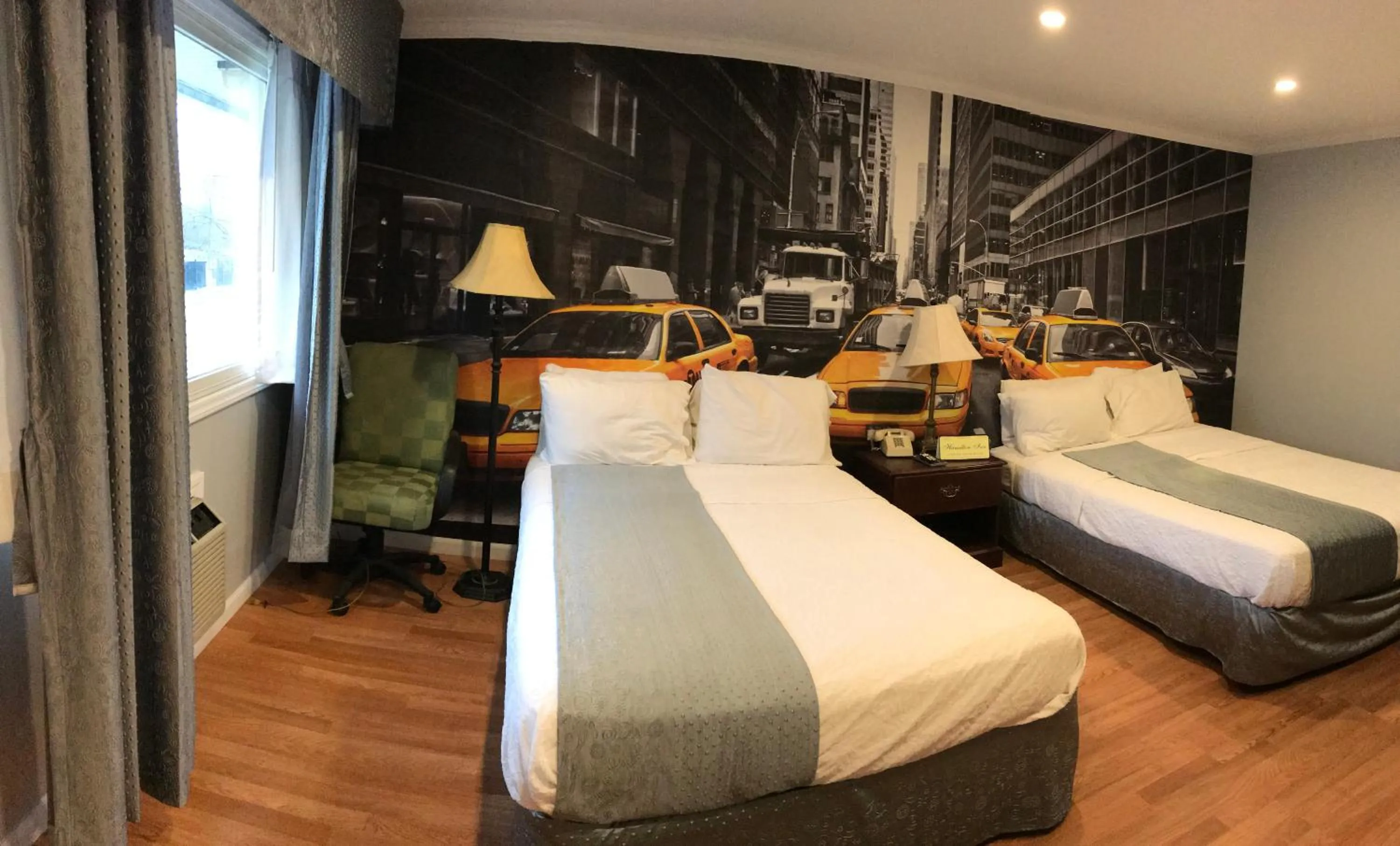 Bedroom, Bed in Hamilton Inn Sturbridge