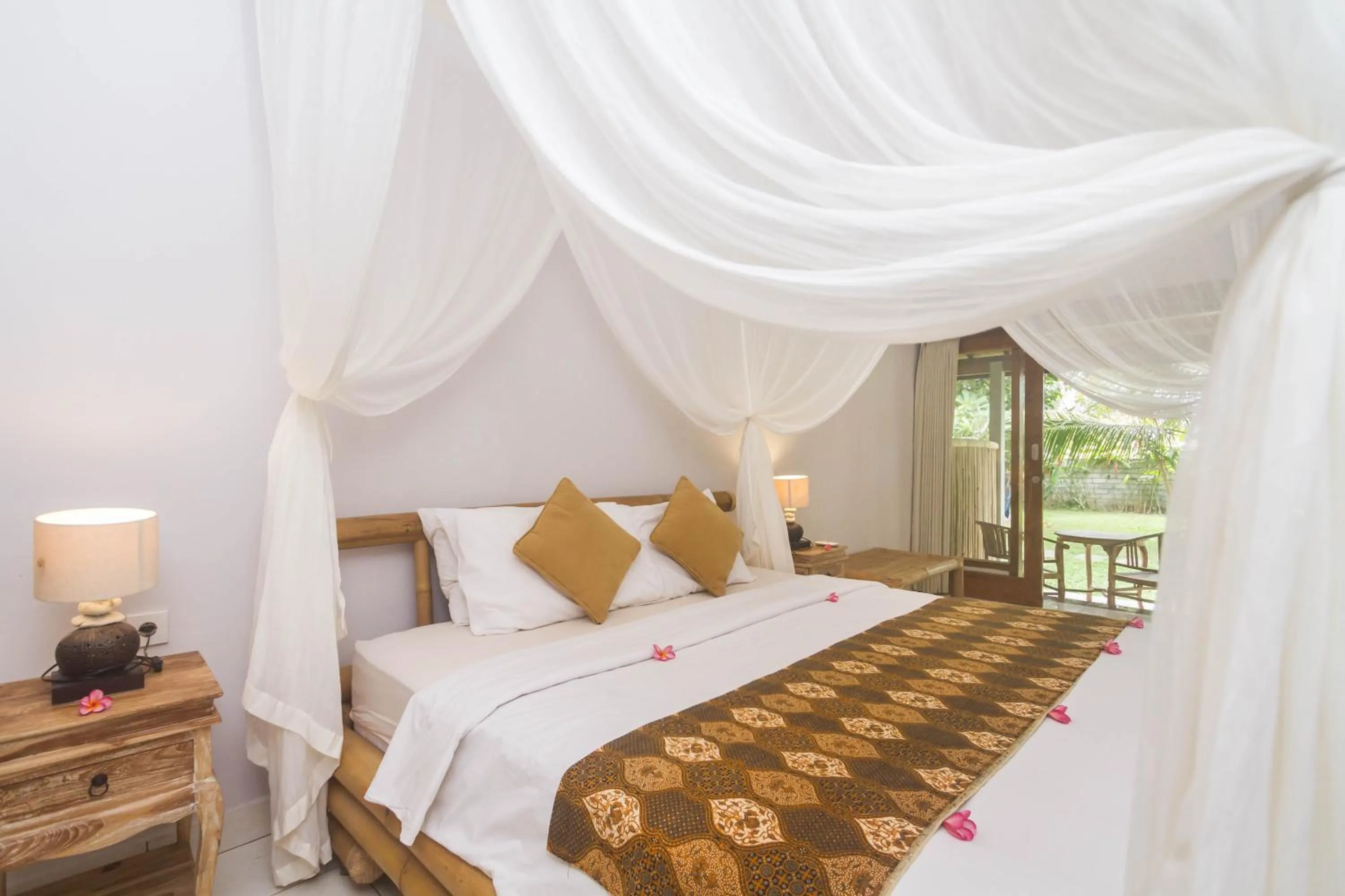 Bed in Parthi Puri Ubud