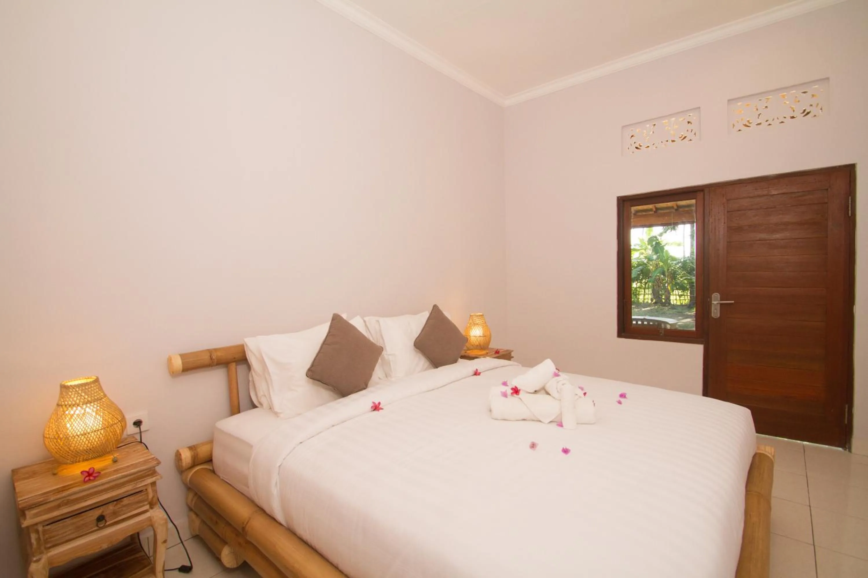 Bed in Parthi Puri Ubud